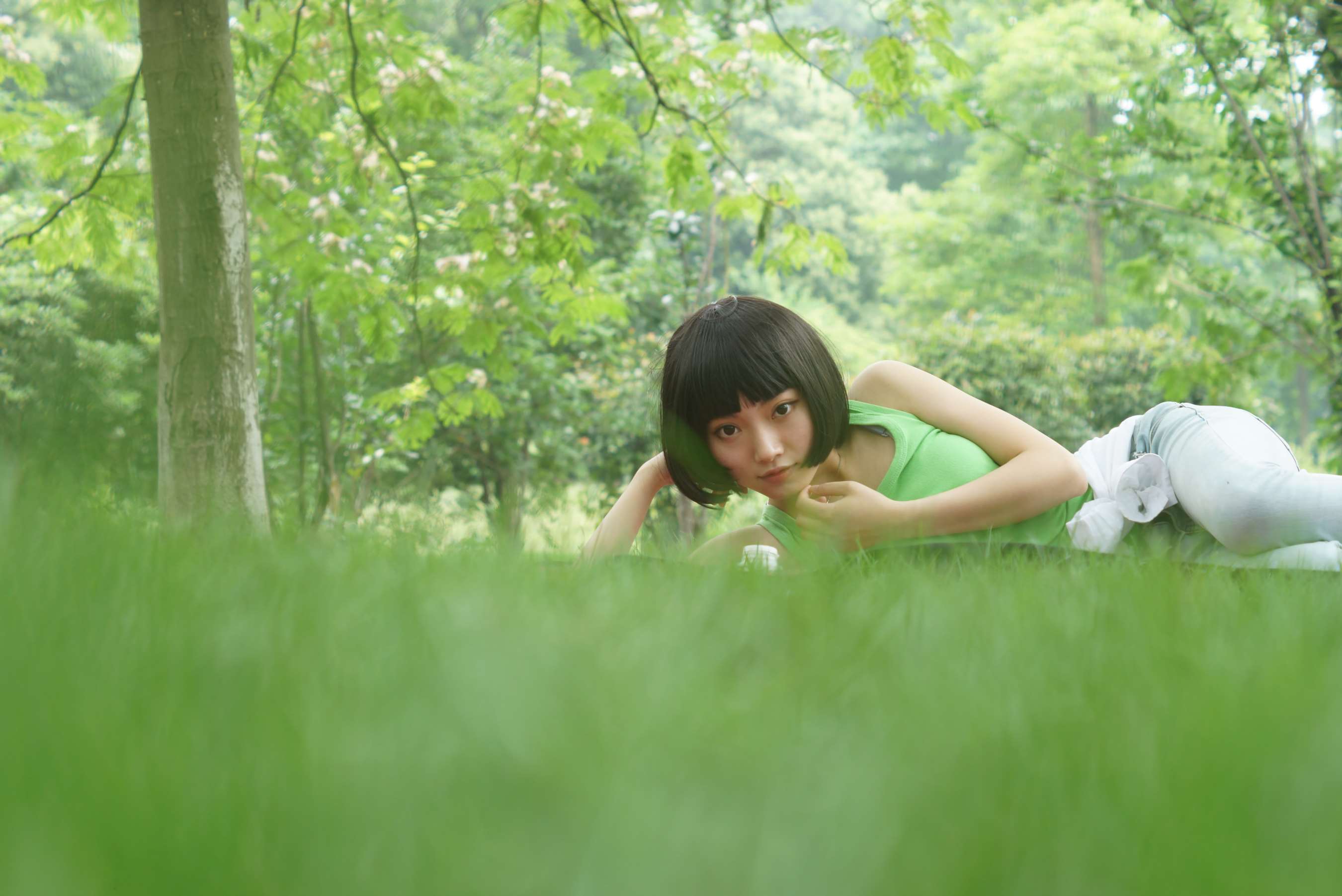 《朱朱 户外丝足》作品图