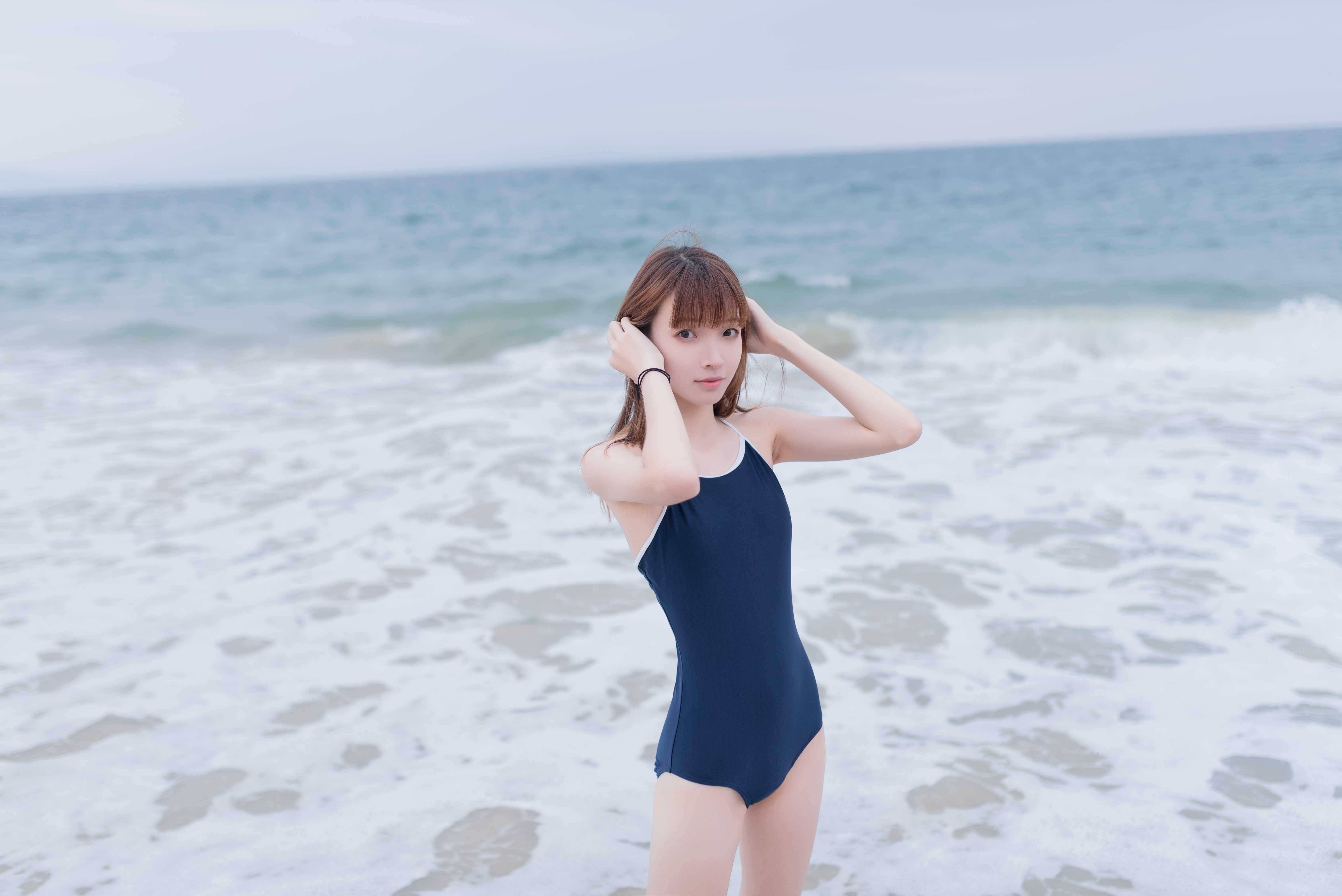 《海边沙滩泳裤》作品图