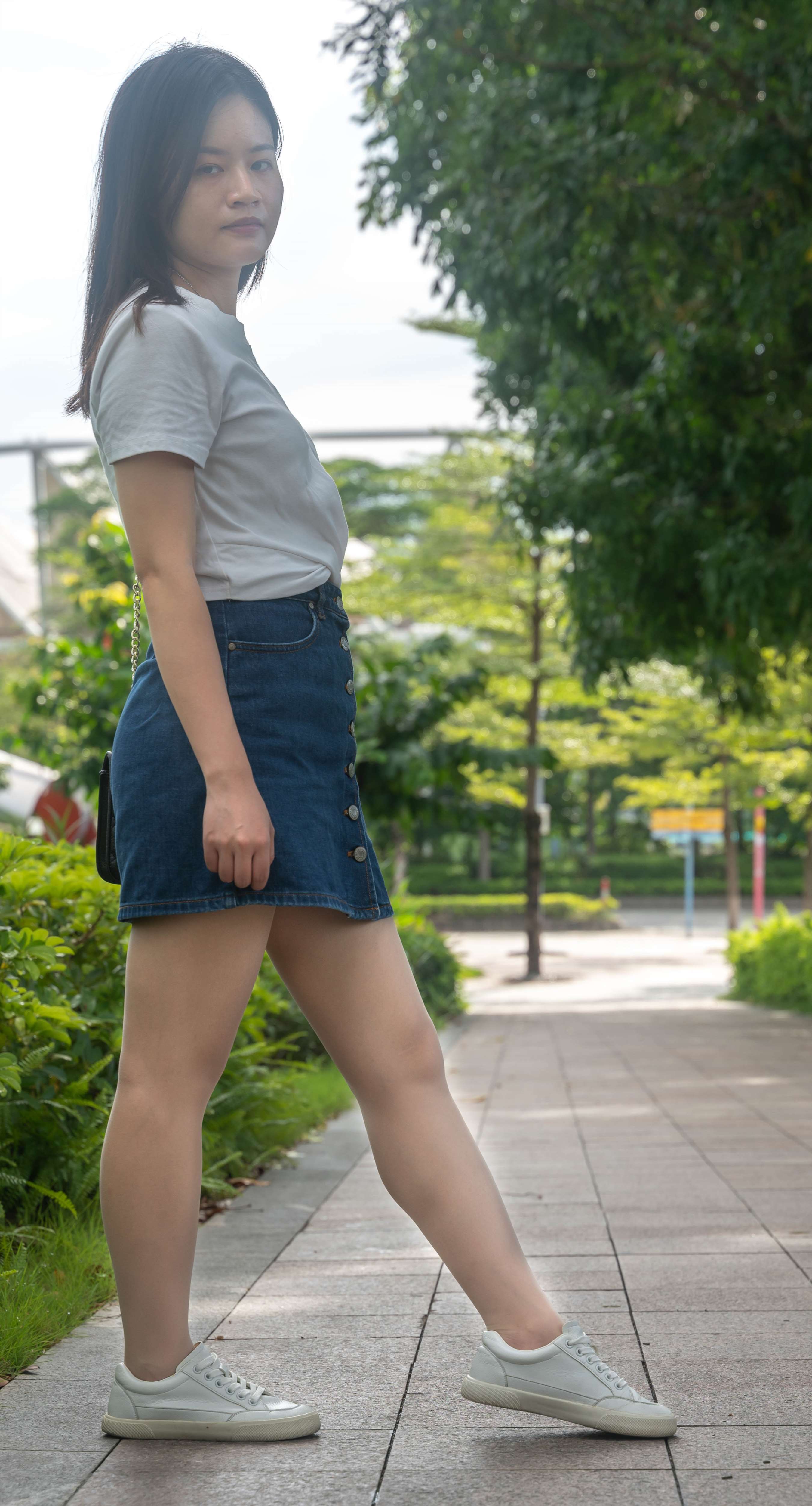 《小梅公园晒丝足》作品图