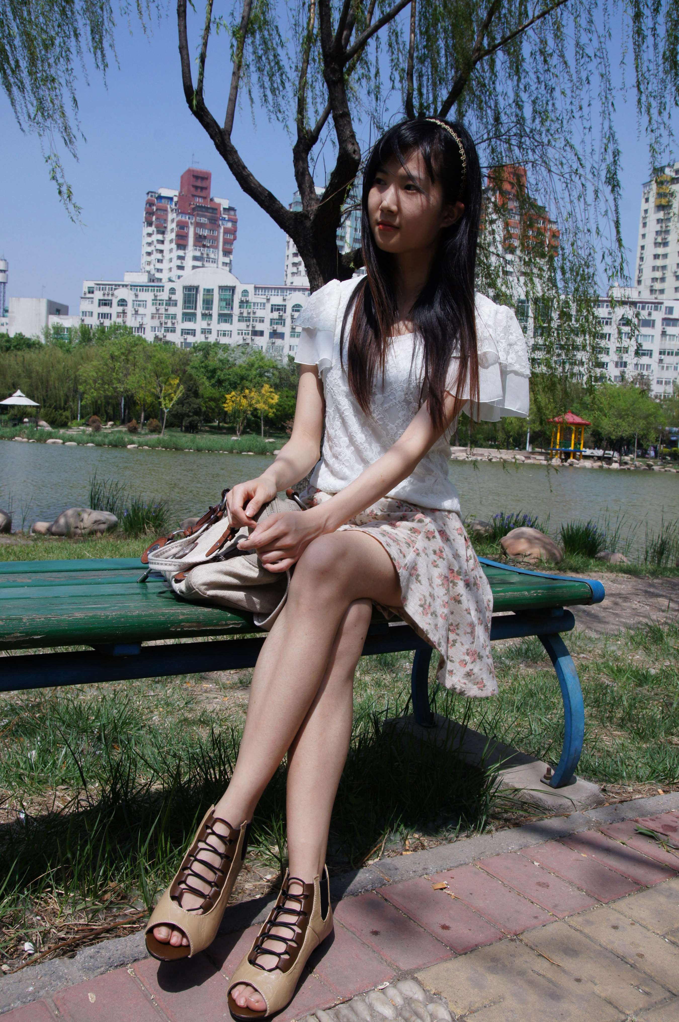 《高颜值美女裴菲菲》作品图