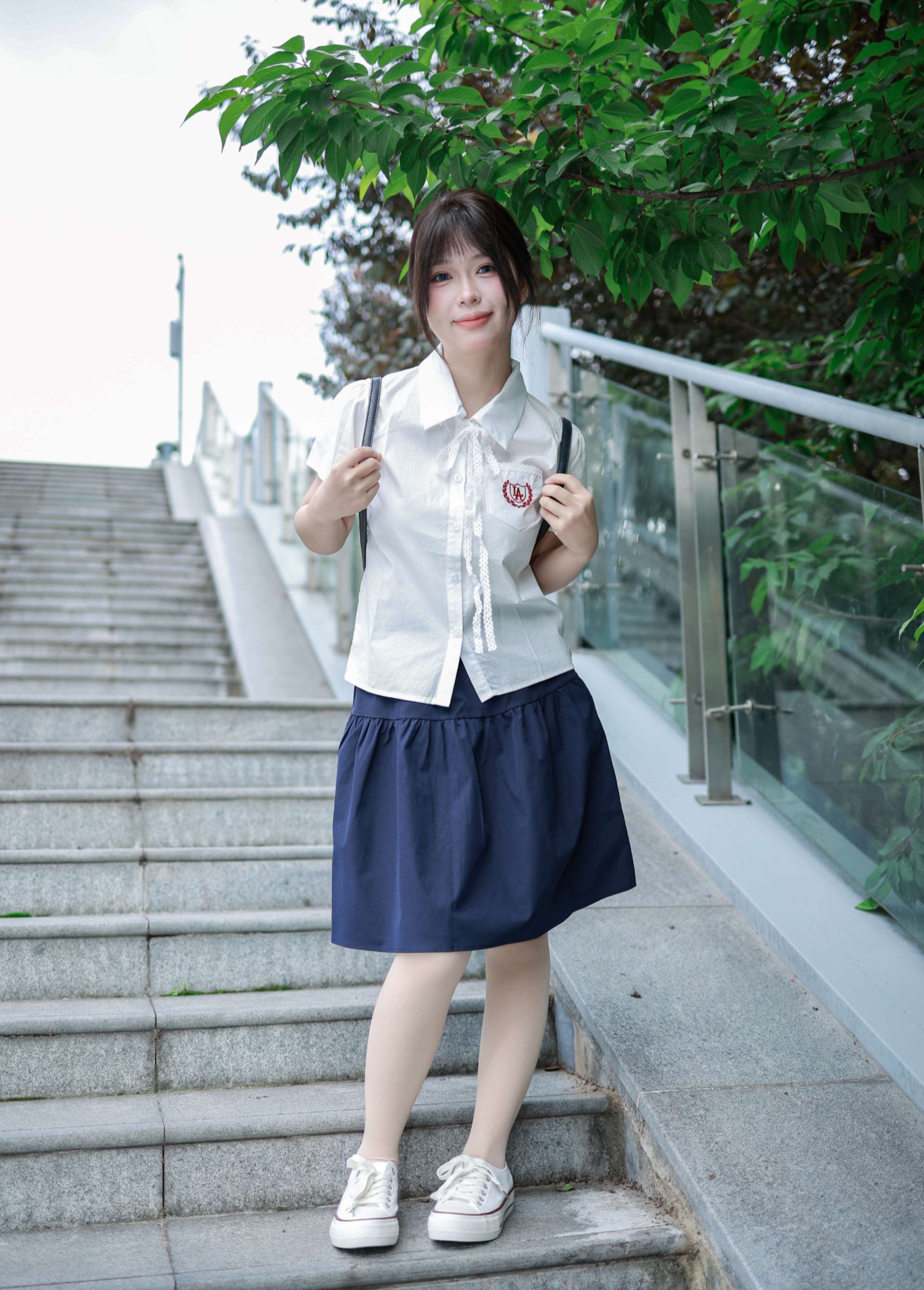 《奶芙 JK制服帆布鞋の丝足》作品图