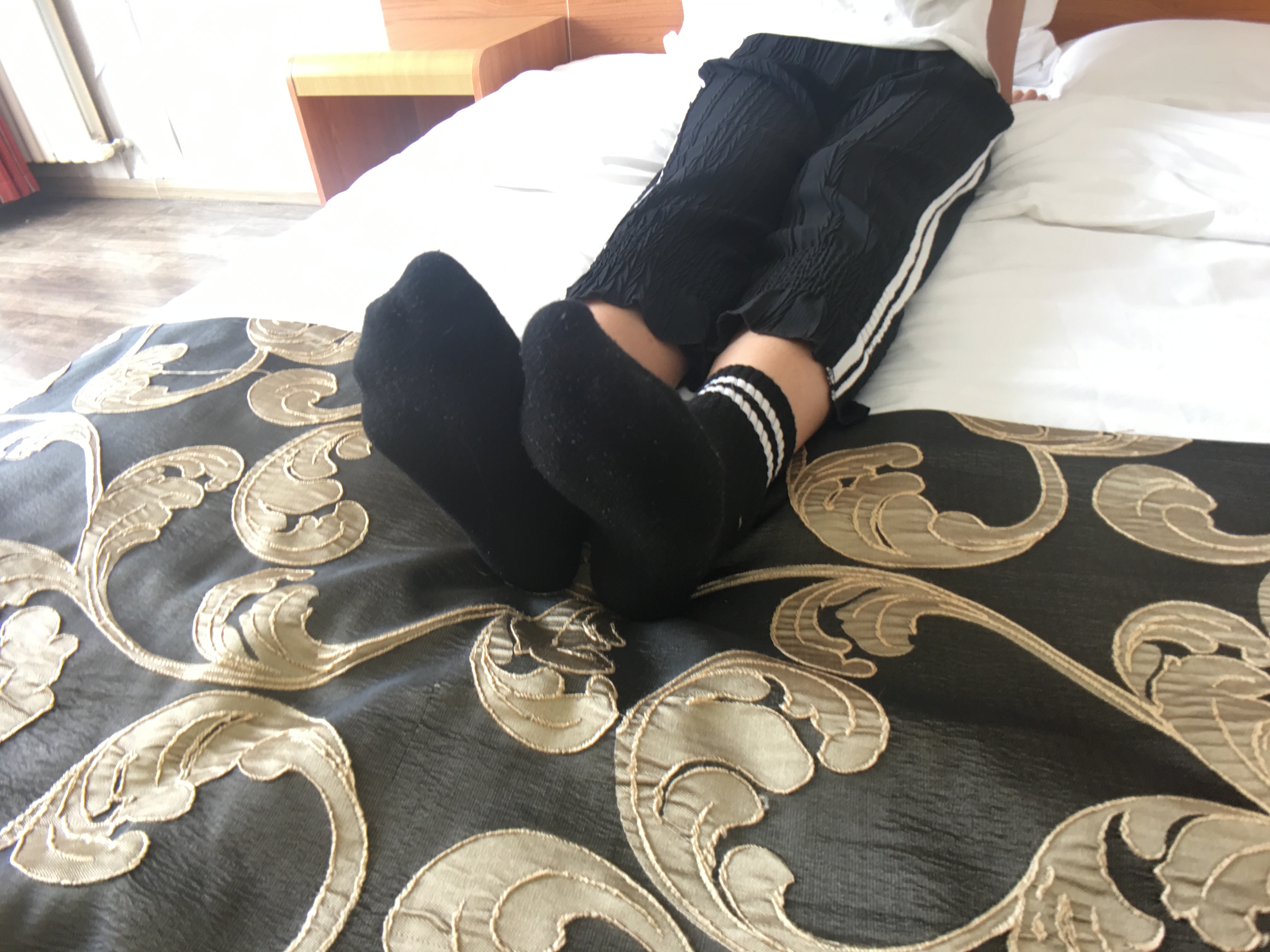 《小妹的酸臭脚丫》作品图