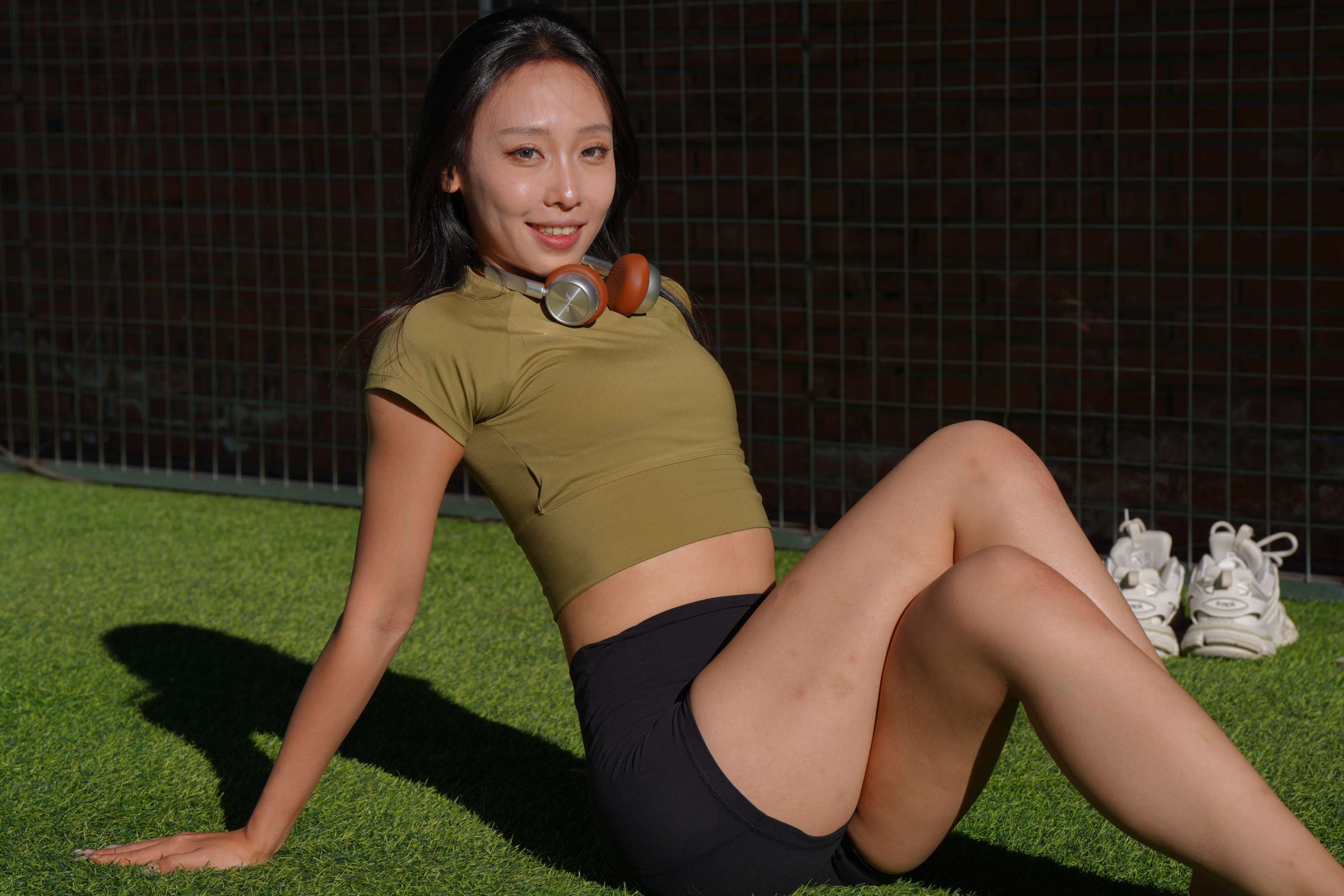 《黑色运动短裤女孩 第二季》作品图