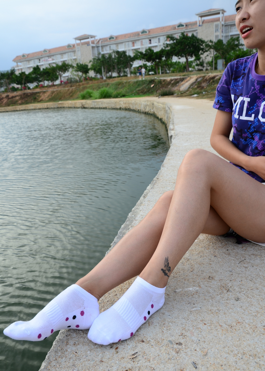 《有纹身的小姐姐》作品图