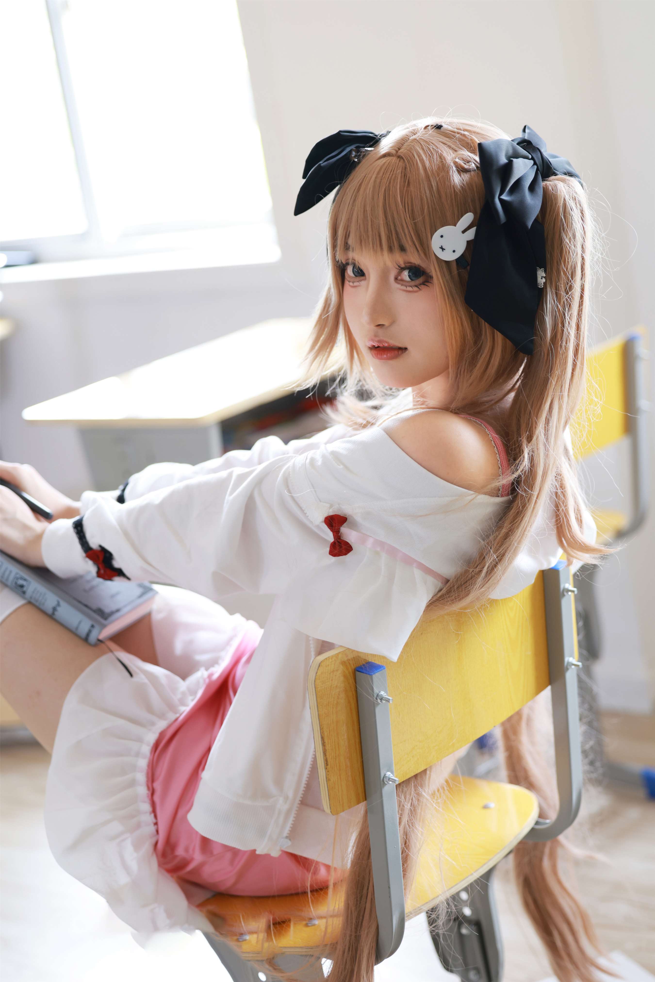 《茜茜-不良少女》作品图