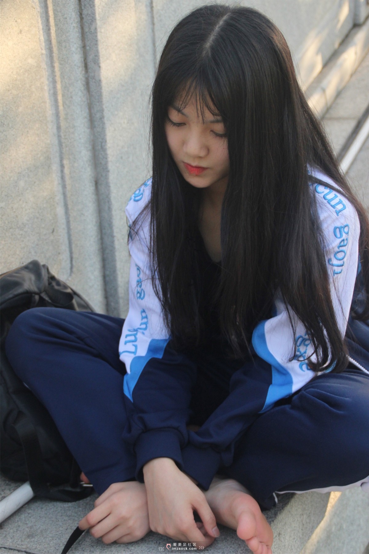 《会一字马的女神能能》作品图