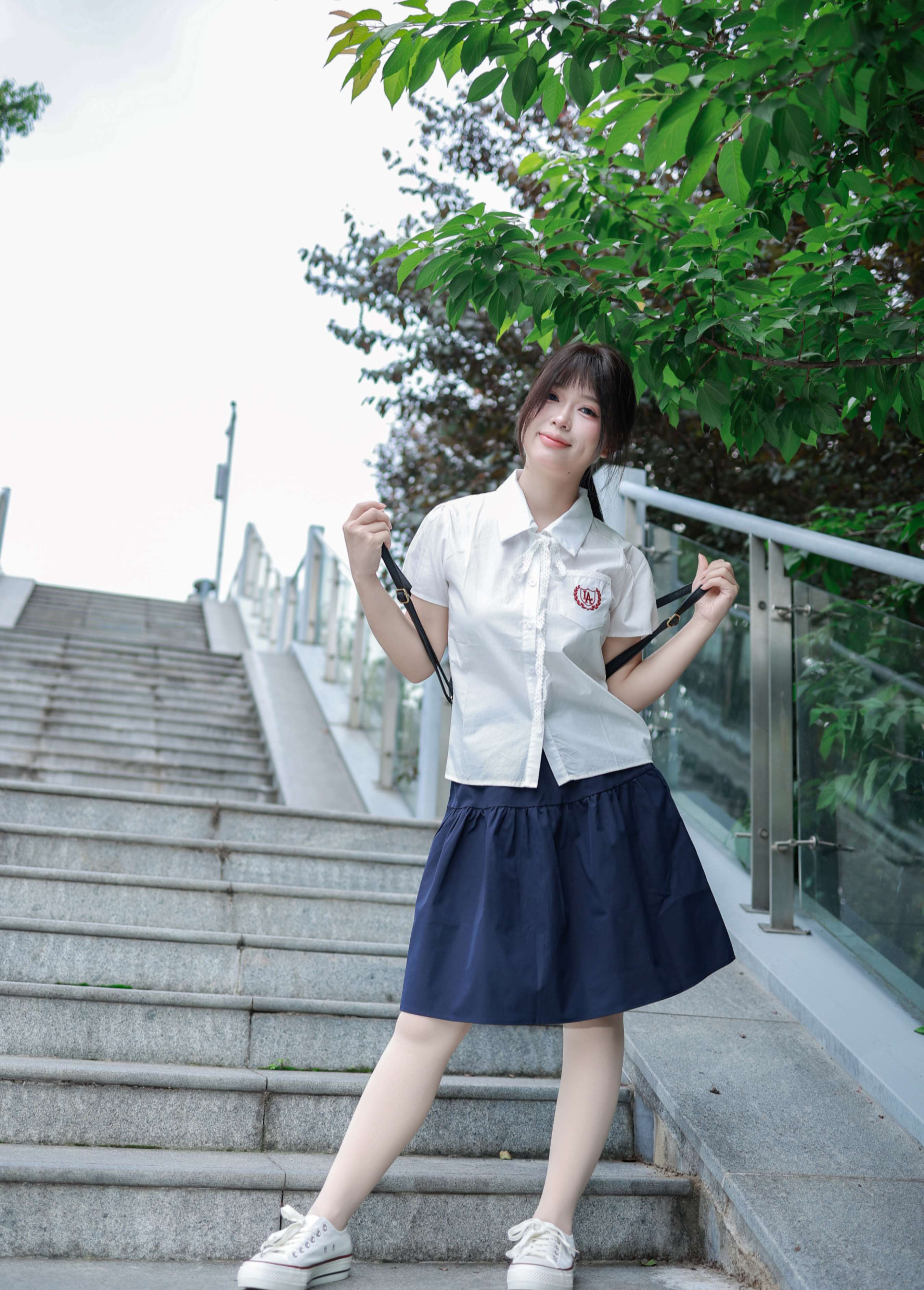 《奶芙 JK制服帆布鞋の丝足》作品图