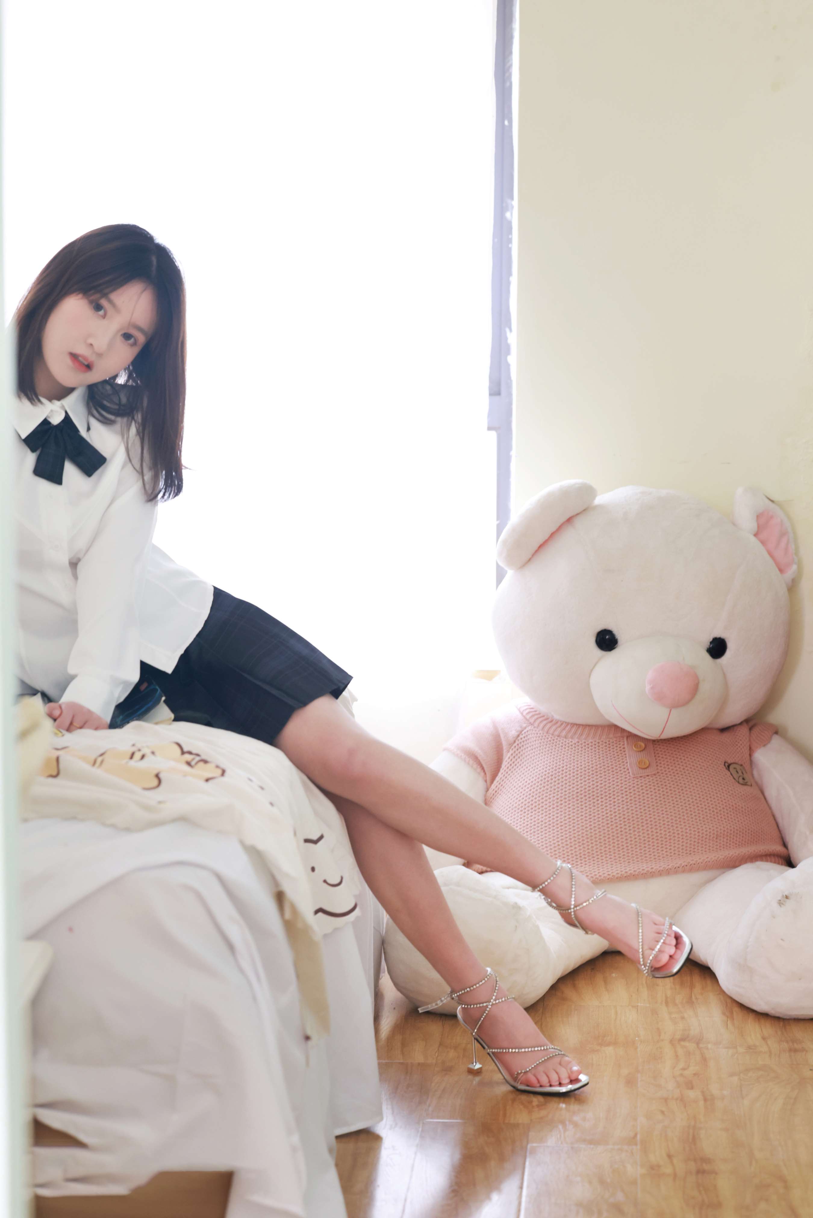 《小点心 JK制服秀足》作品图