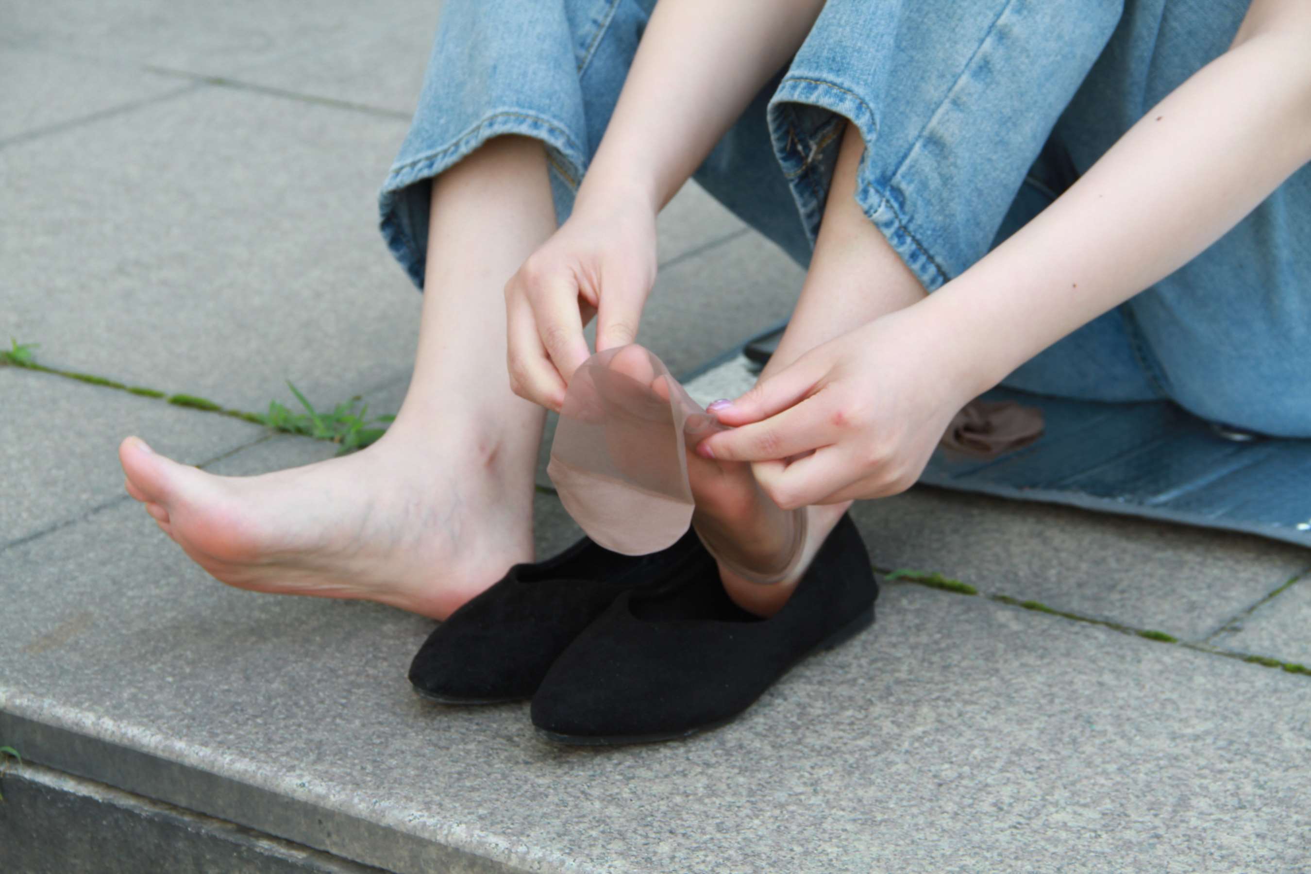 《校园短丝脚丫》作品图