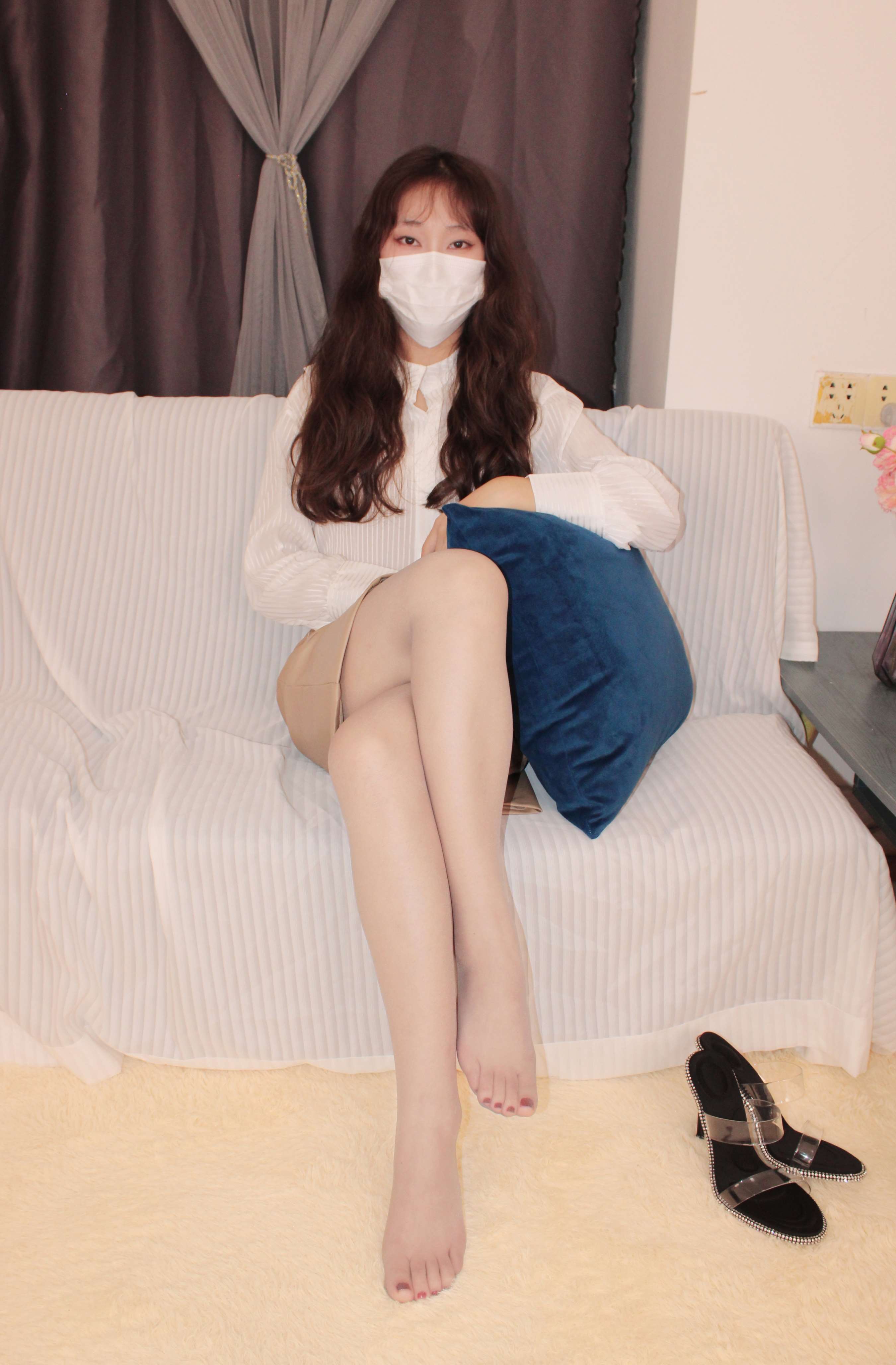 《婷婷 高跟の肉丝》作品图