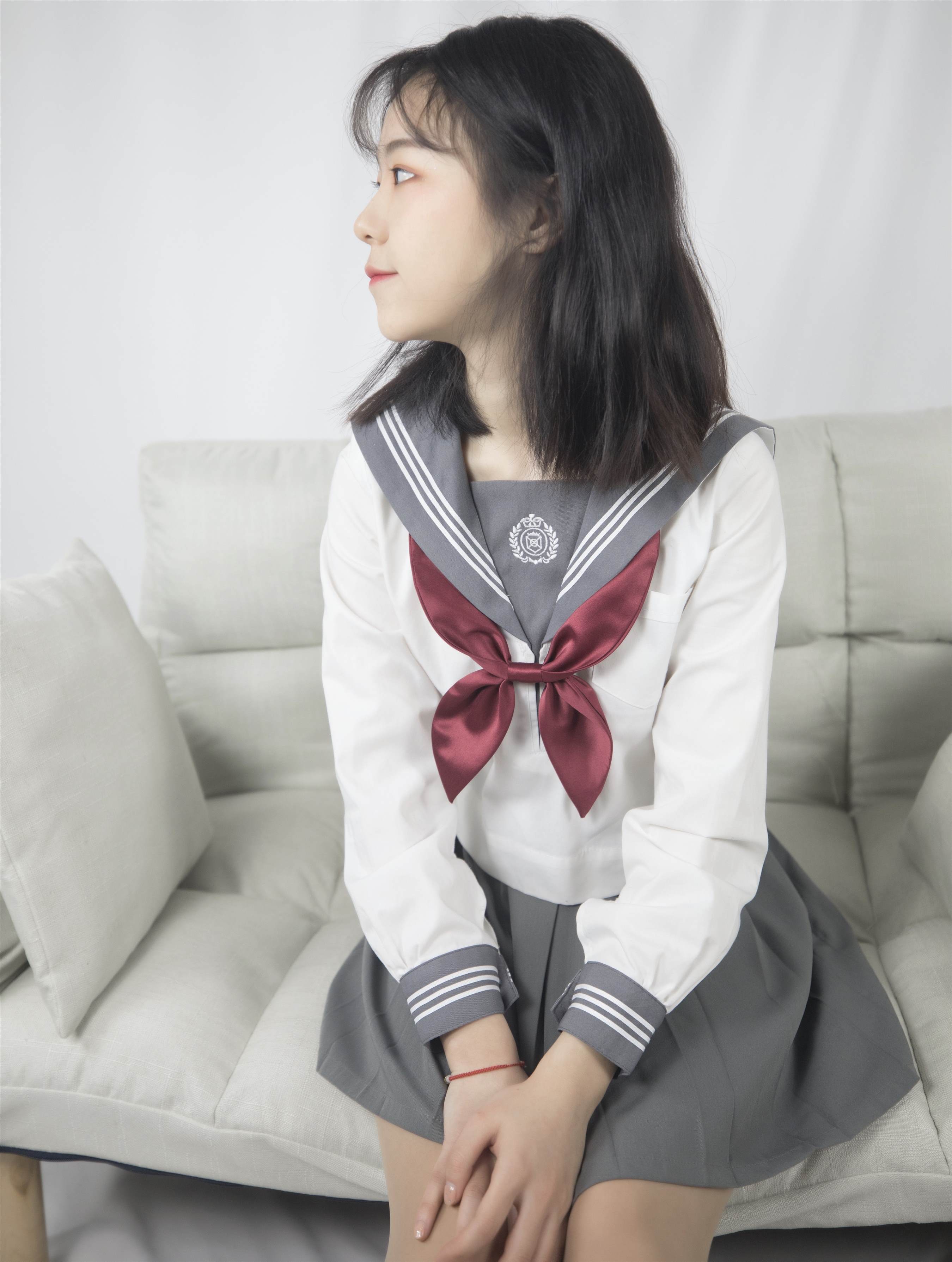 《清纯的JK制服女生+视频1个》作品图