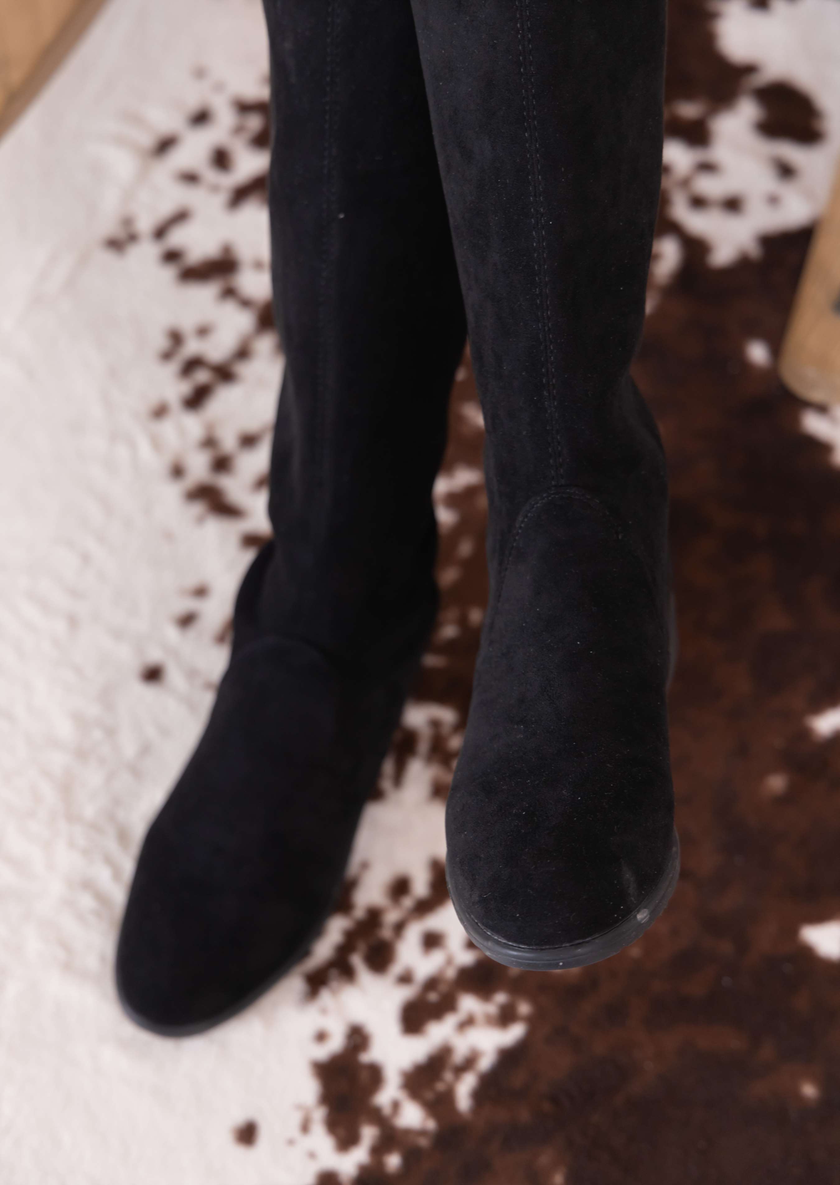 《小甜豆-长靴油亮灰丝の裤里丝》作品图