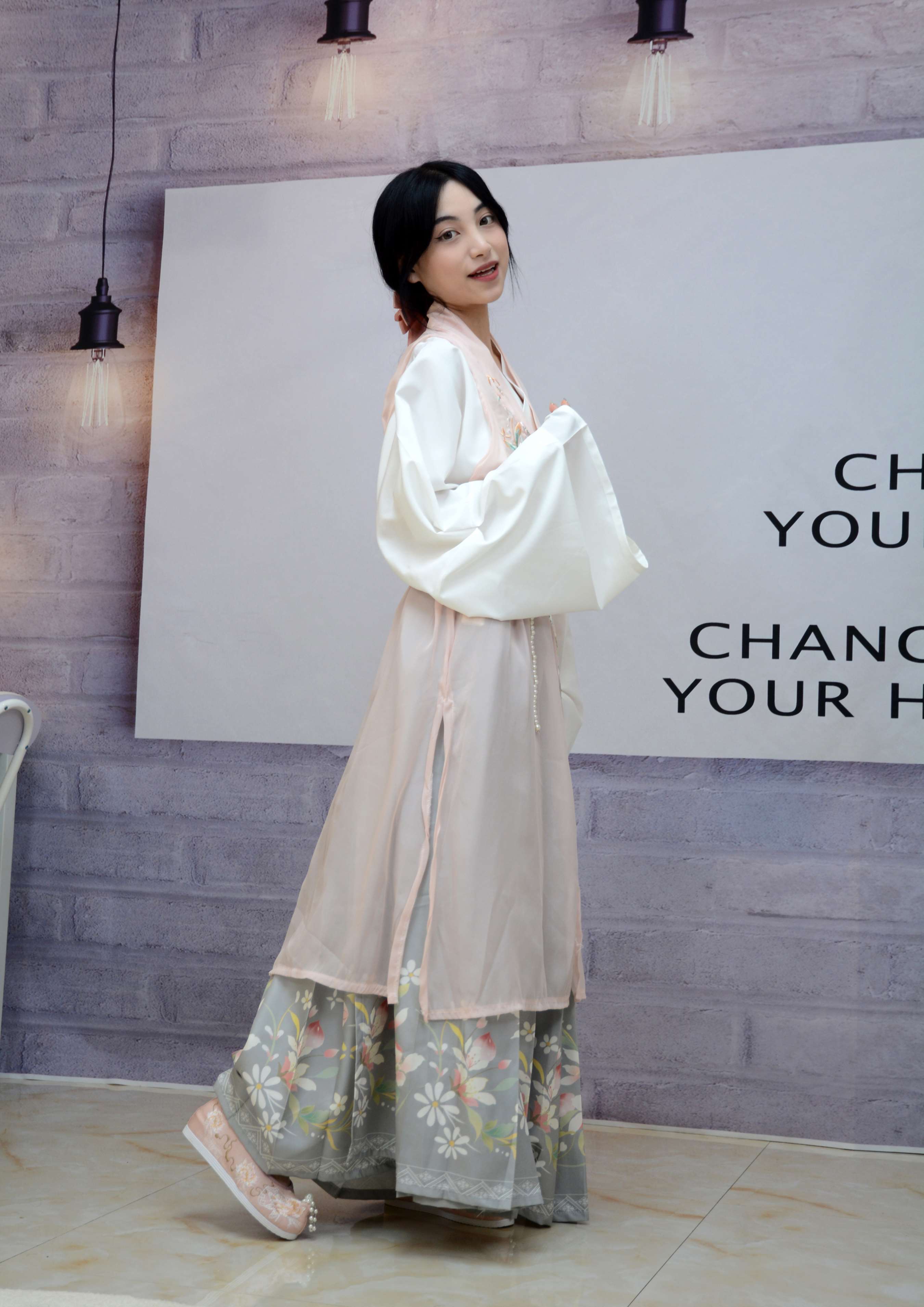 《柒柒 奇异古风》作品图