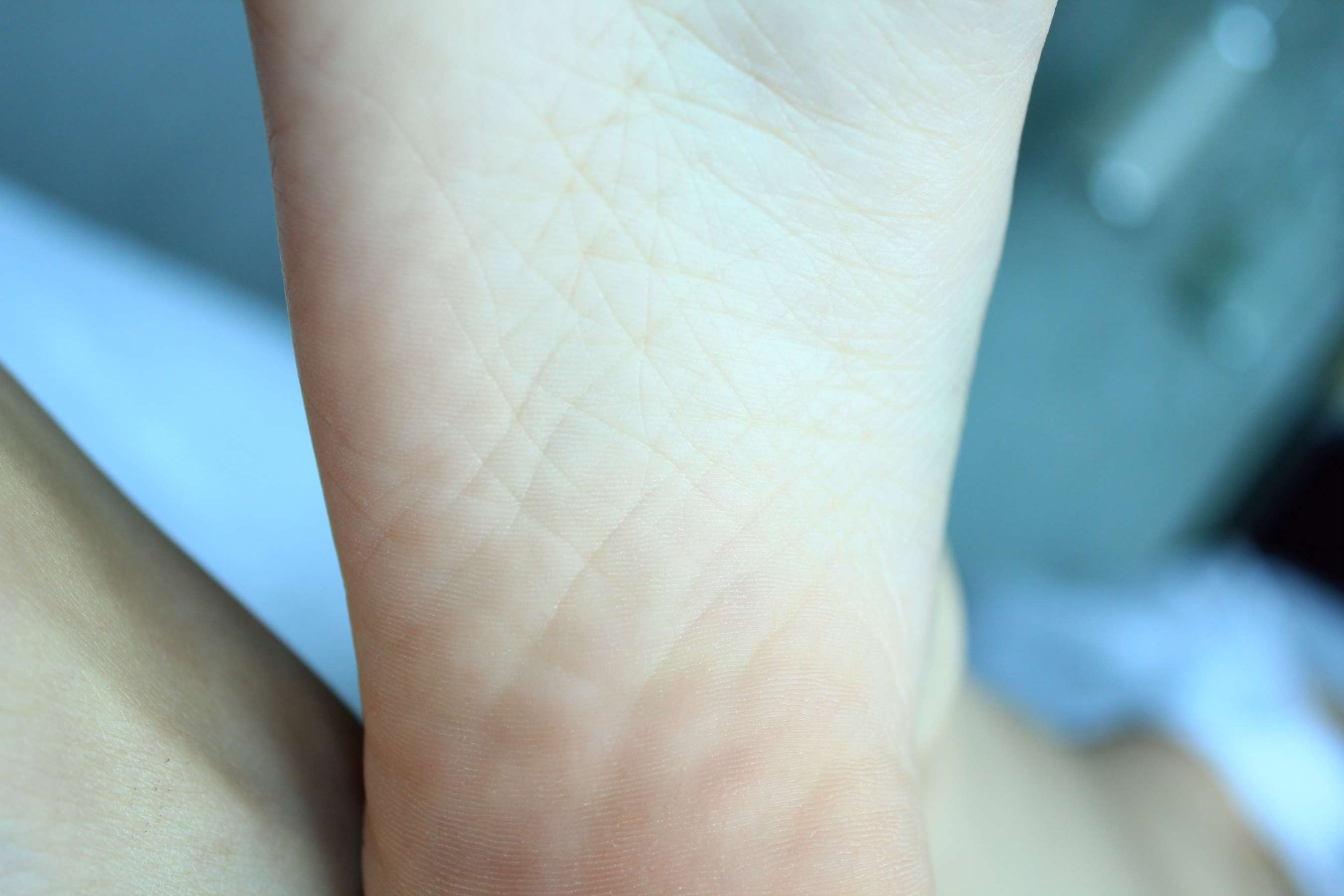 《美琪少女白嫩、袖长的嫩足》作品图