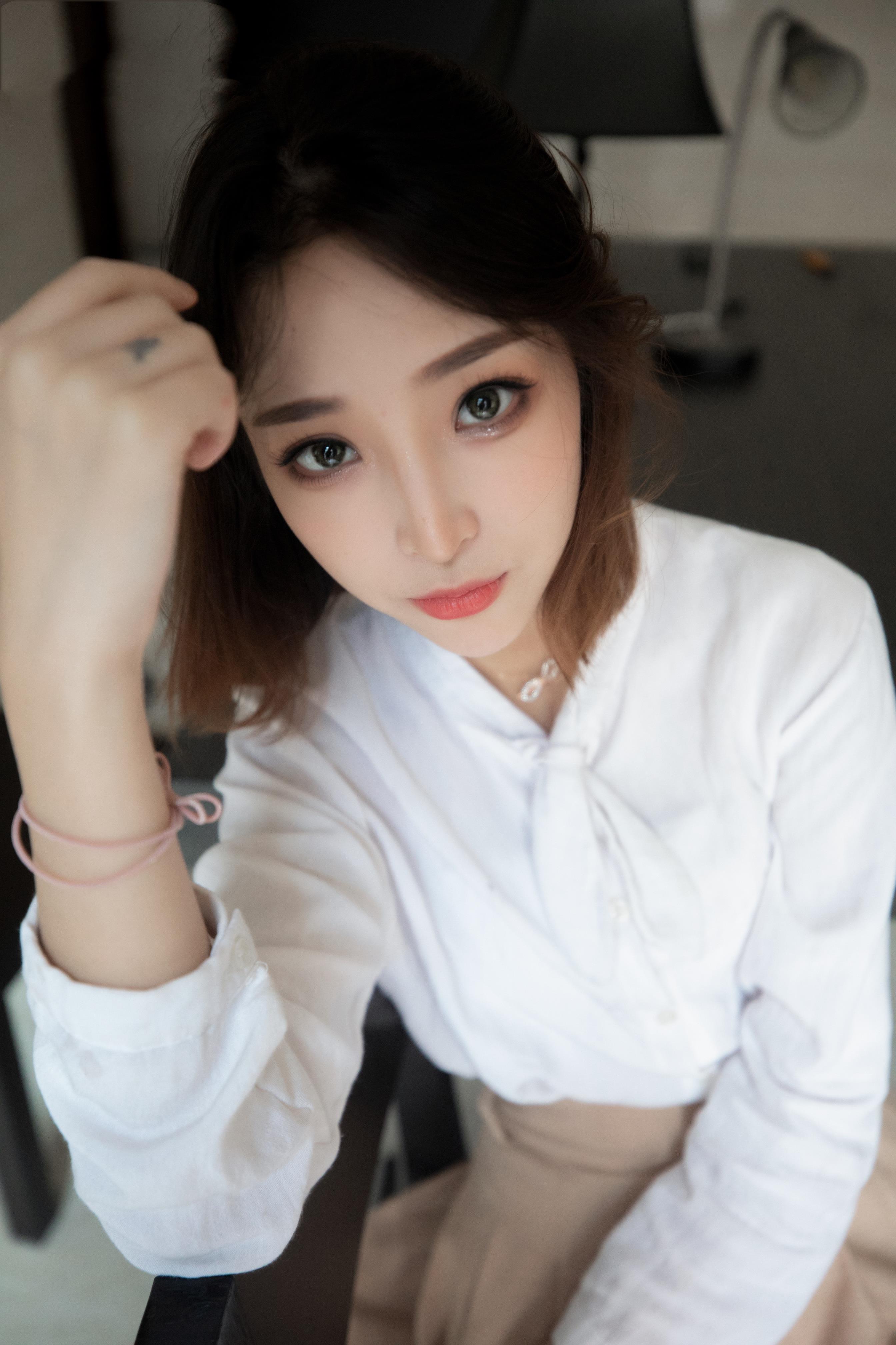 《高冷范的肉丝袜脚丫》作品图