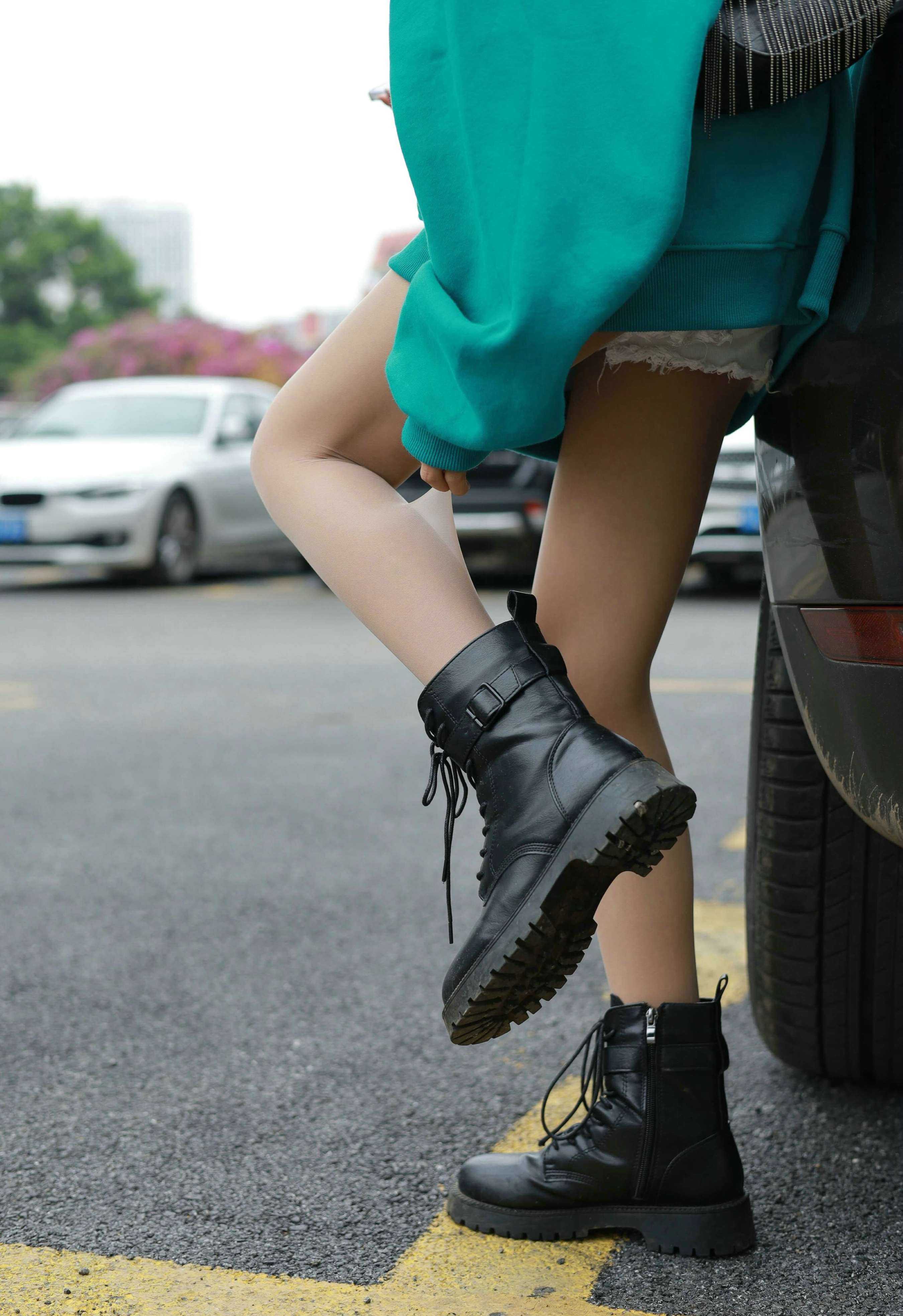 《美子《停车场邂逅》》作品图