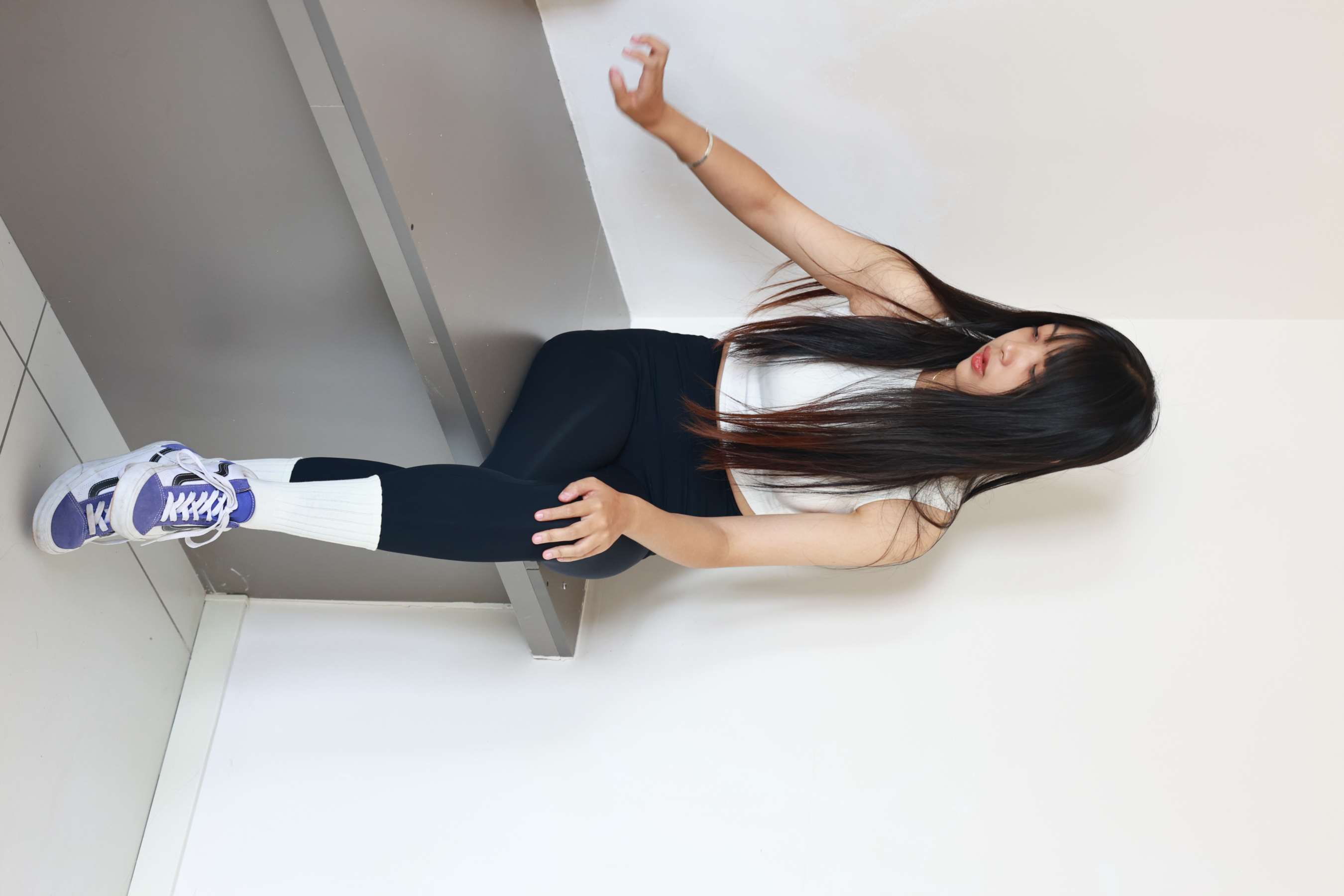 《团子 棉袜の嫩足》作品图