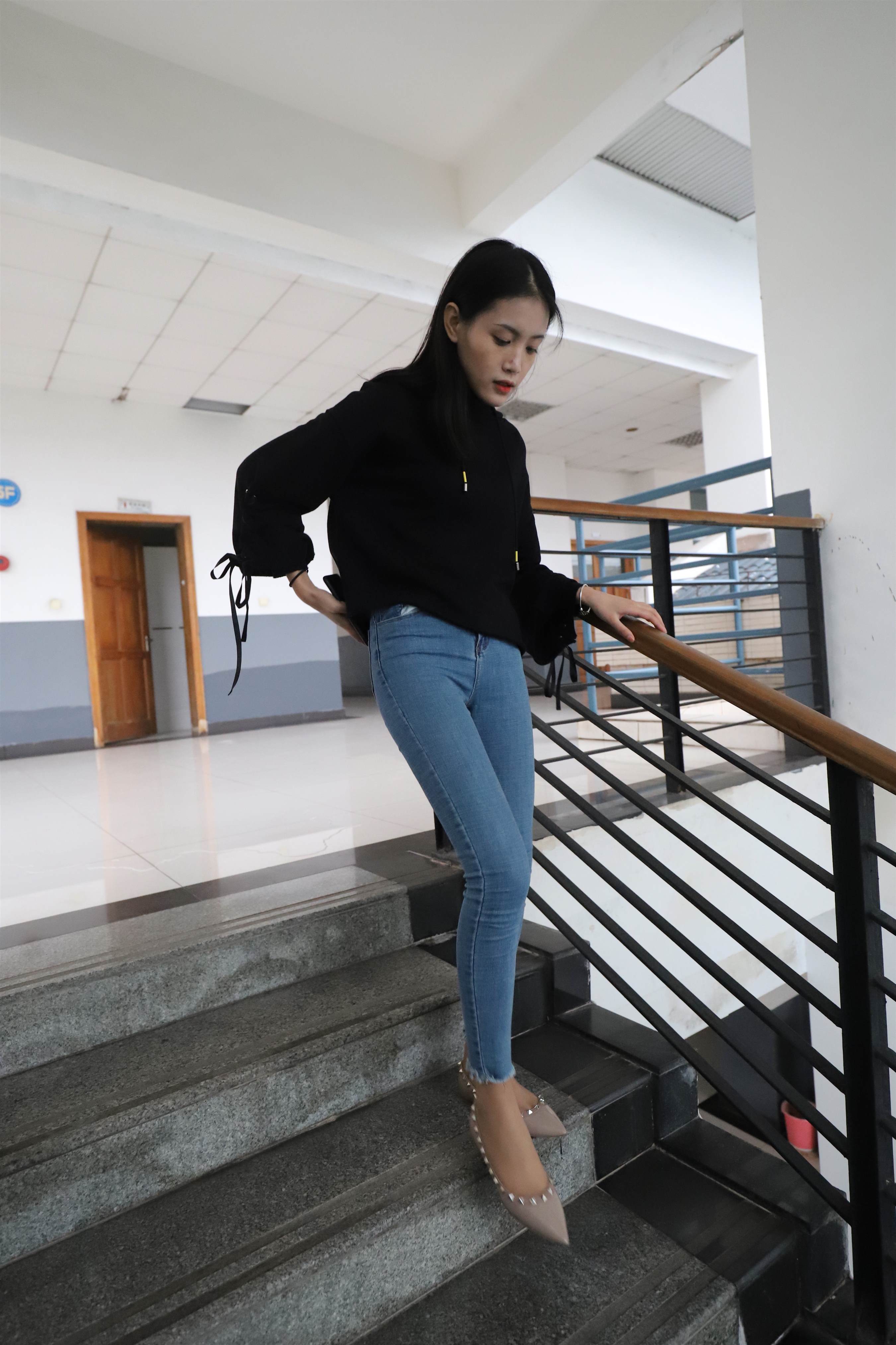 《牛仔丝脚丫+视频1个》作品图