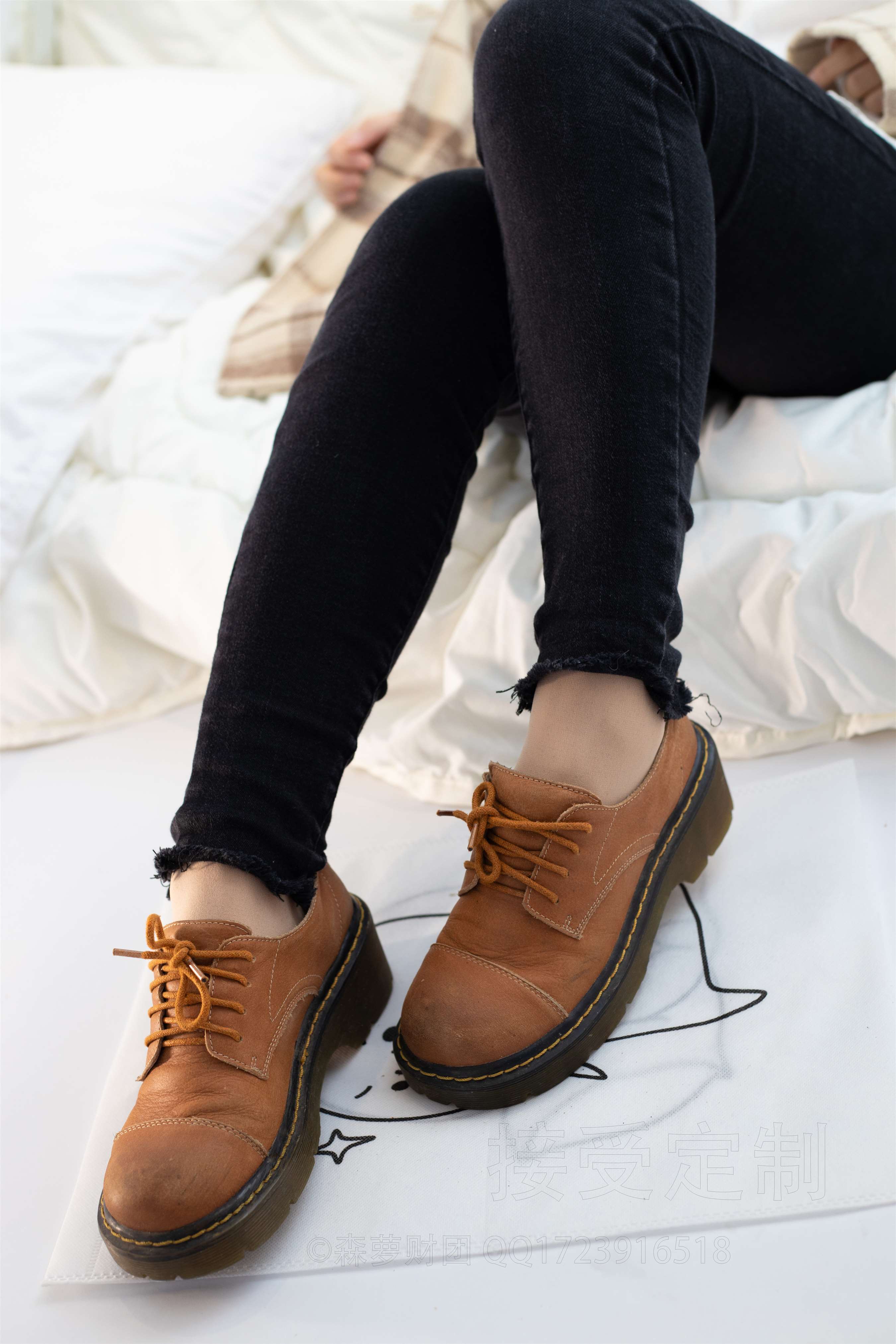 《脱丝洗脚》作品图