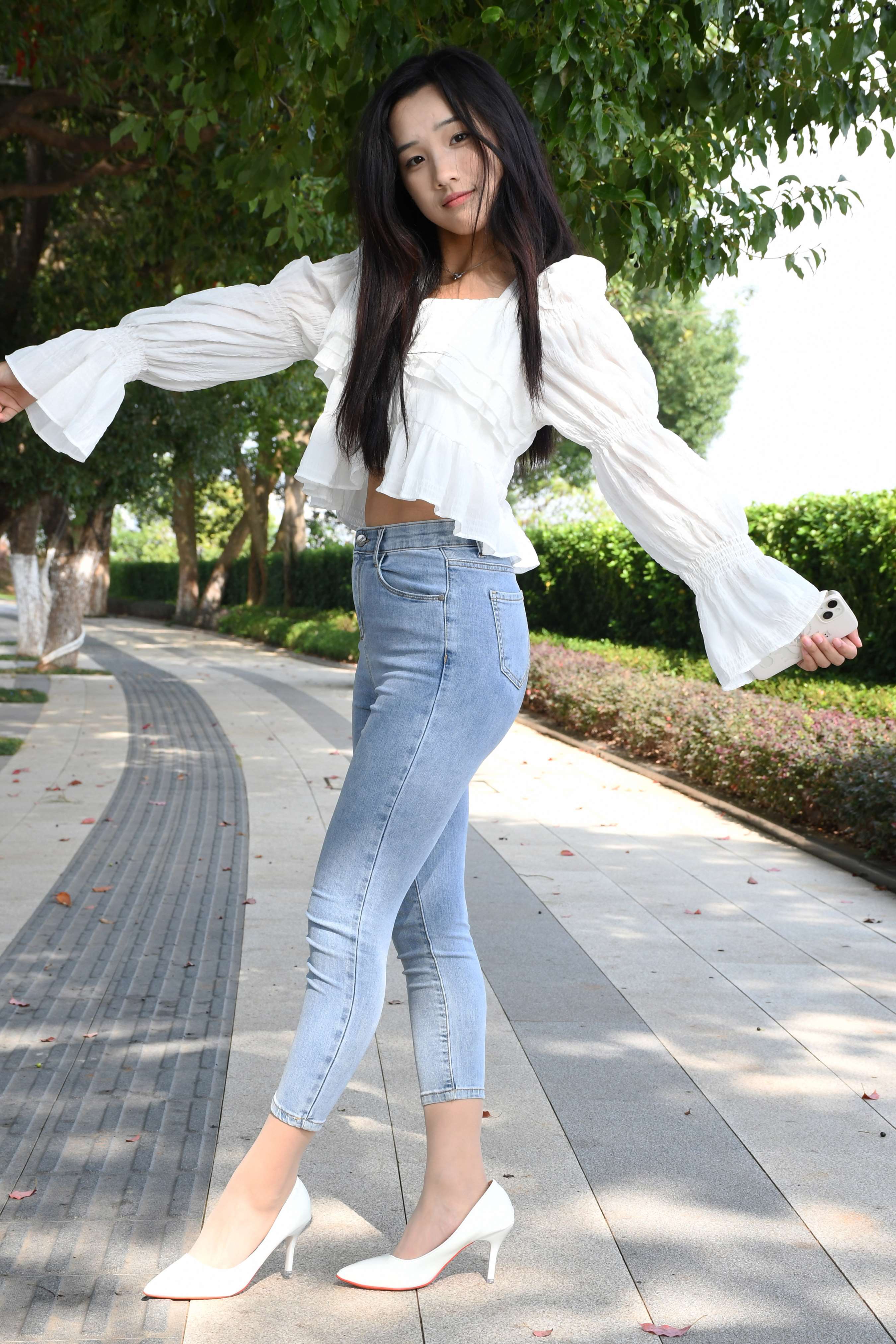 《小九高跟の丝足》作品图