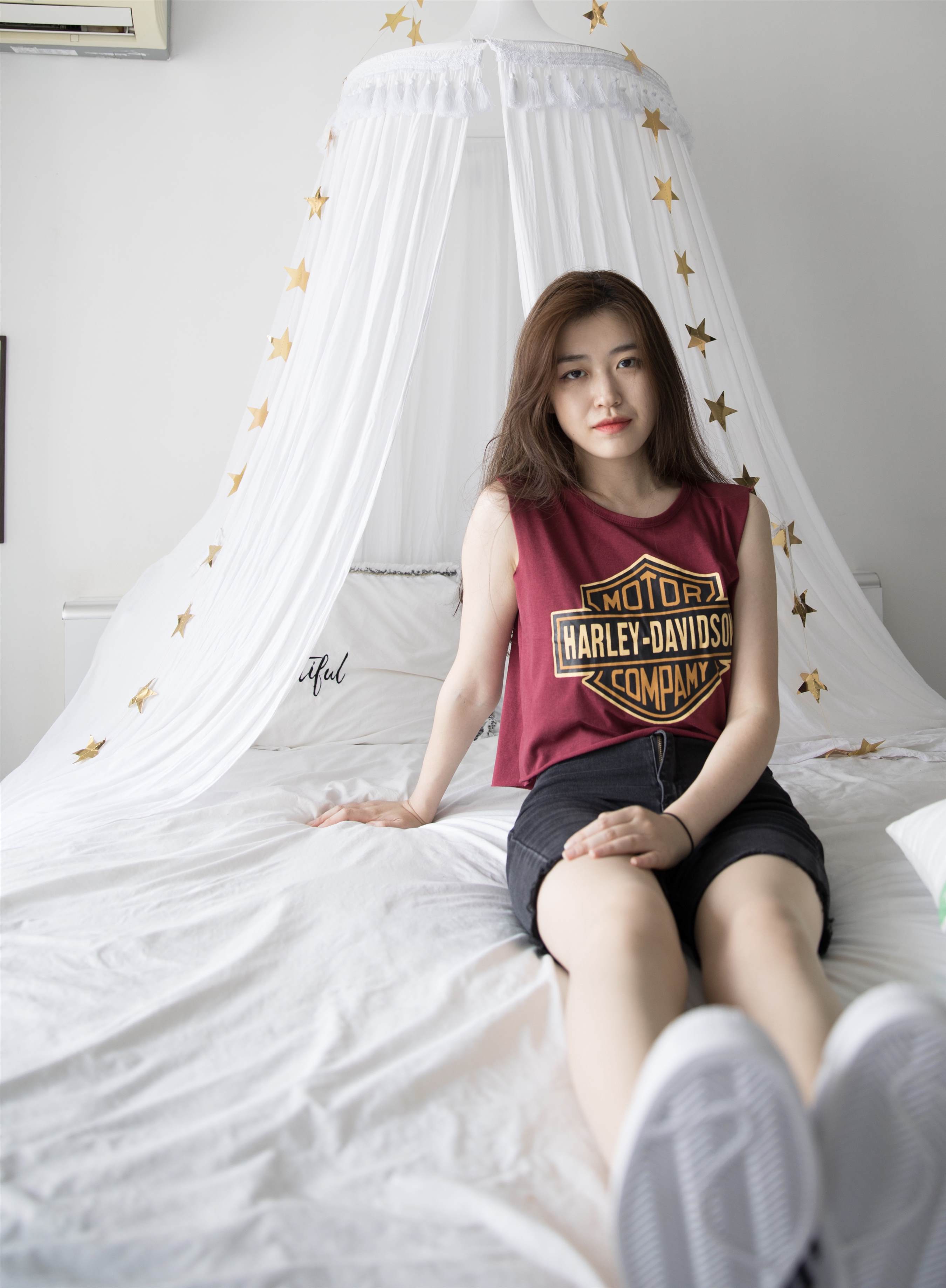 《板鞋の白船袜脚【花絮1个网盘下载】》作品图