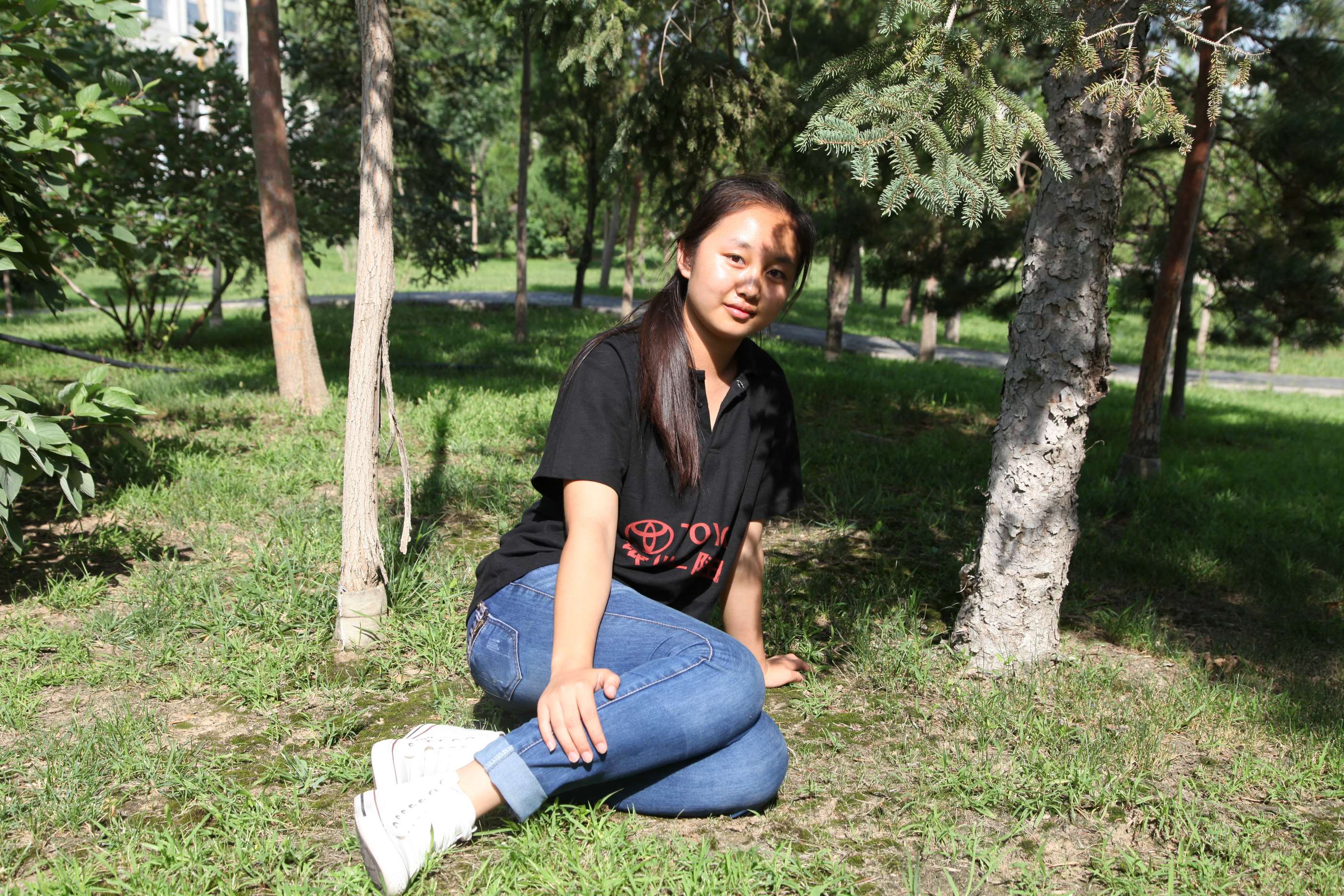 《害羞的学妹》作品图