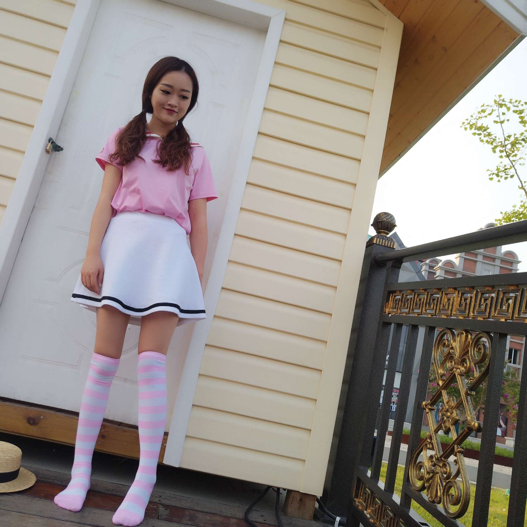 《婷婷少女三对袜子脚丫》作品图