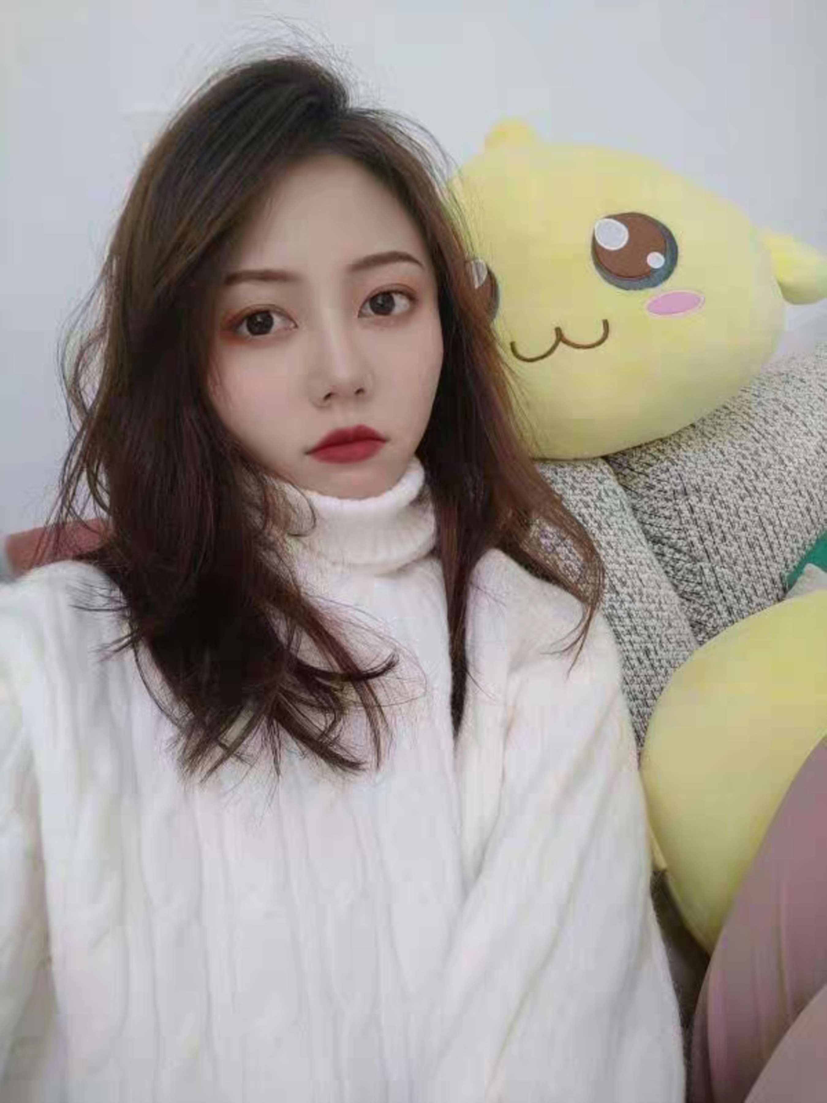 《约白袜裸足毛衣女神》作品图