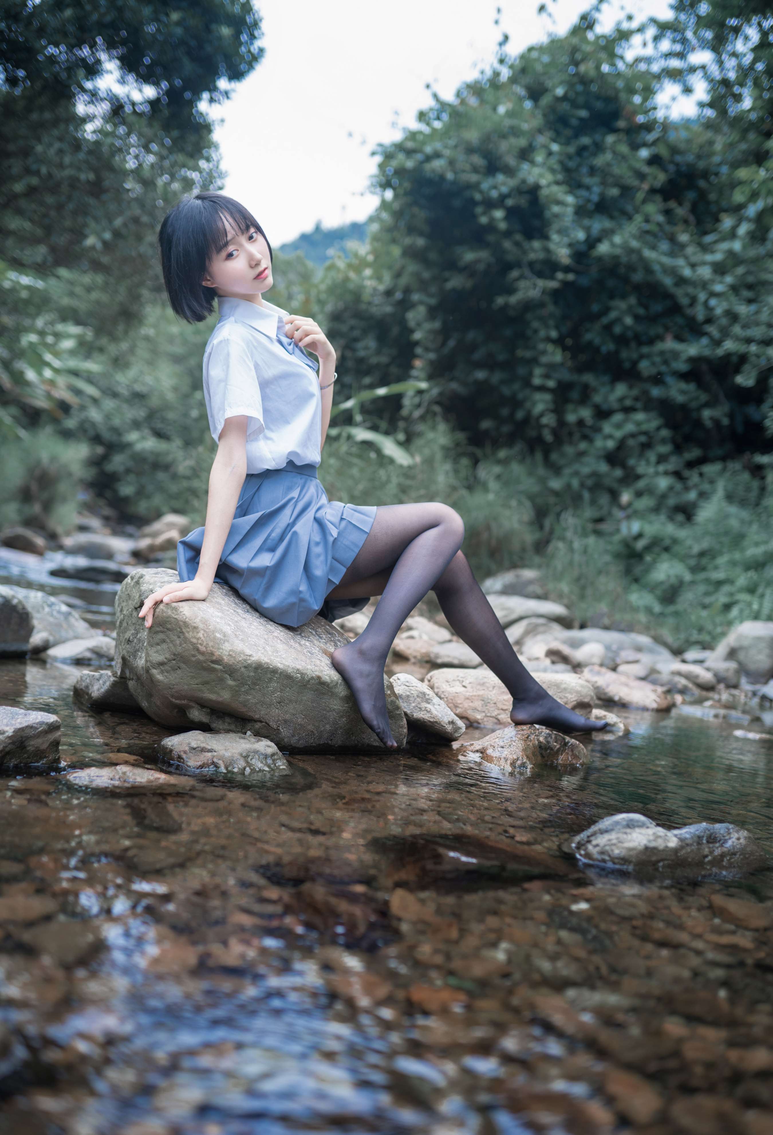 《溪边JK制服》作品图