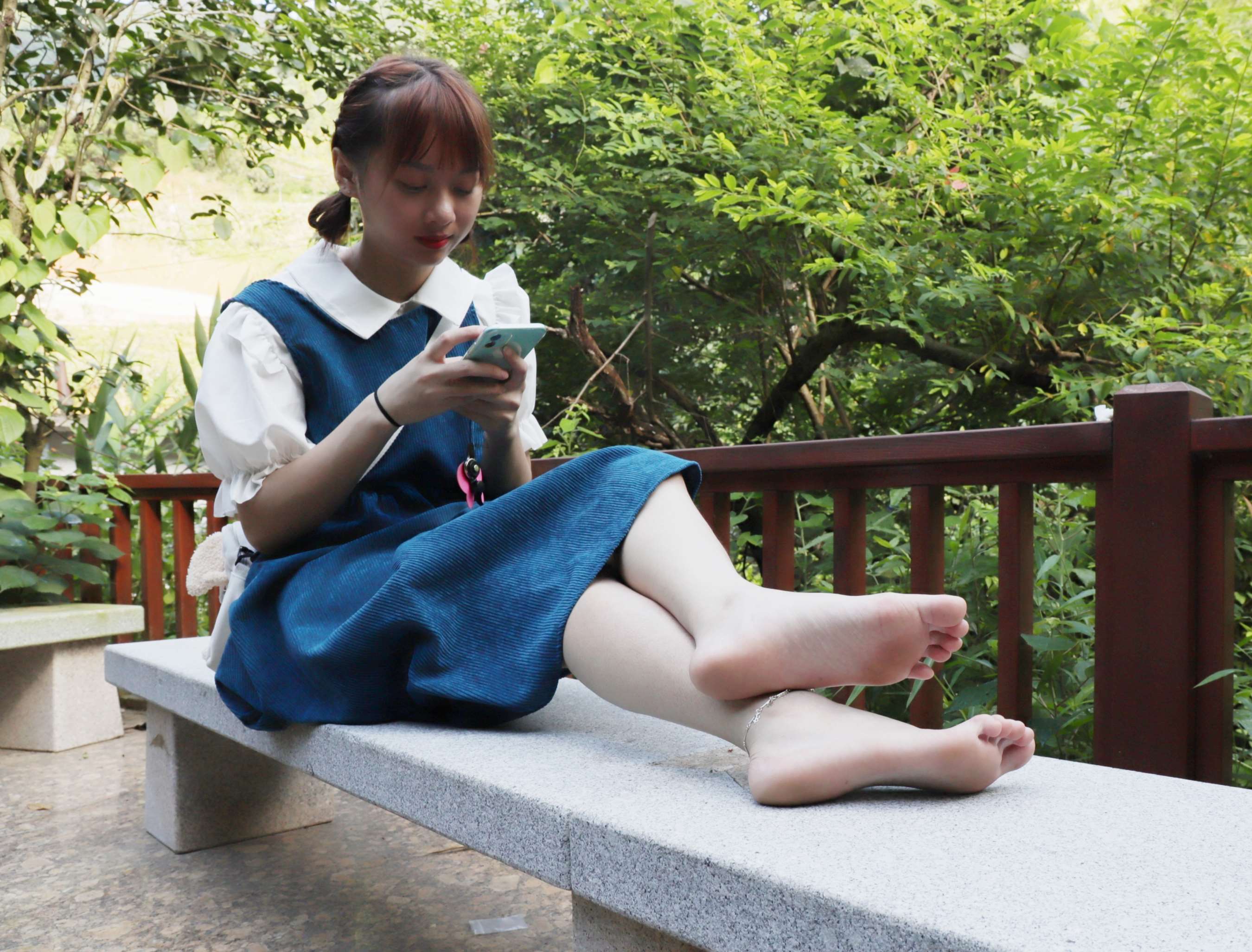 《与莹莹师姐游山玩水》作品图