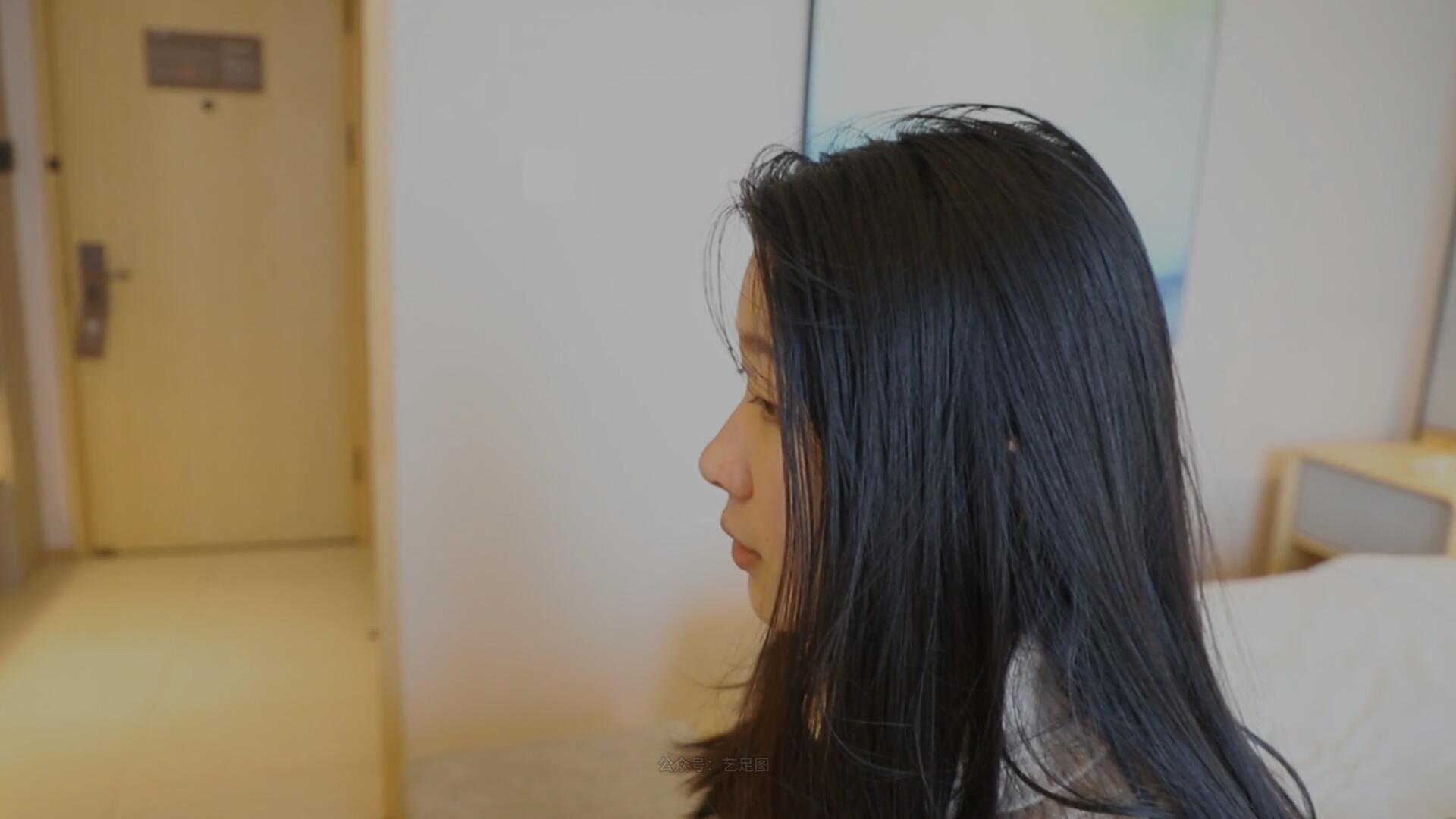 《[视频]少女长靴の黄棉袜脚》作品图