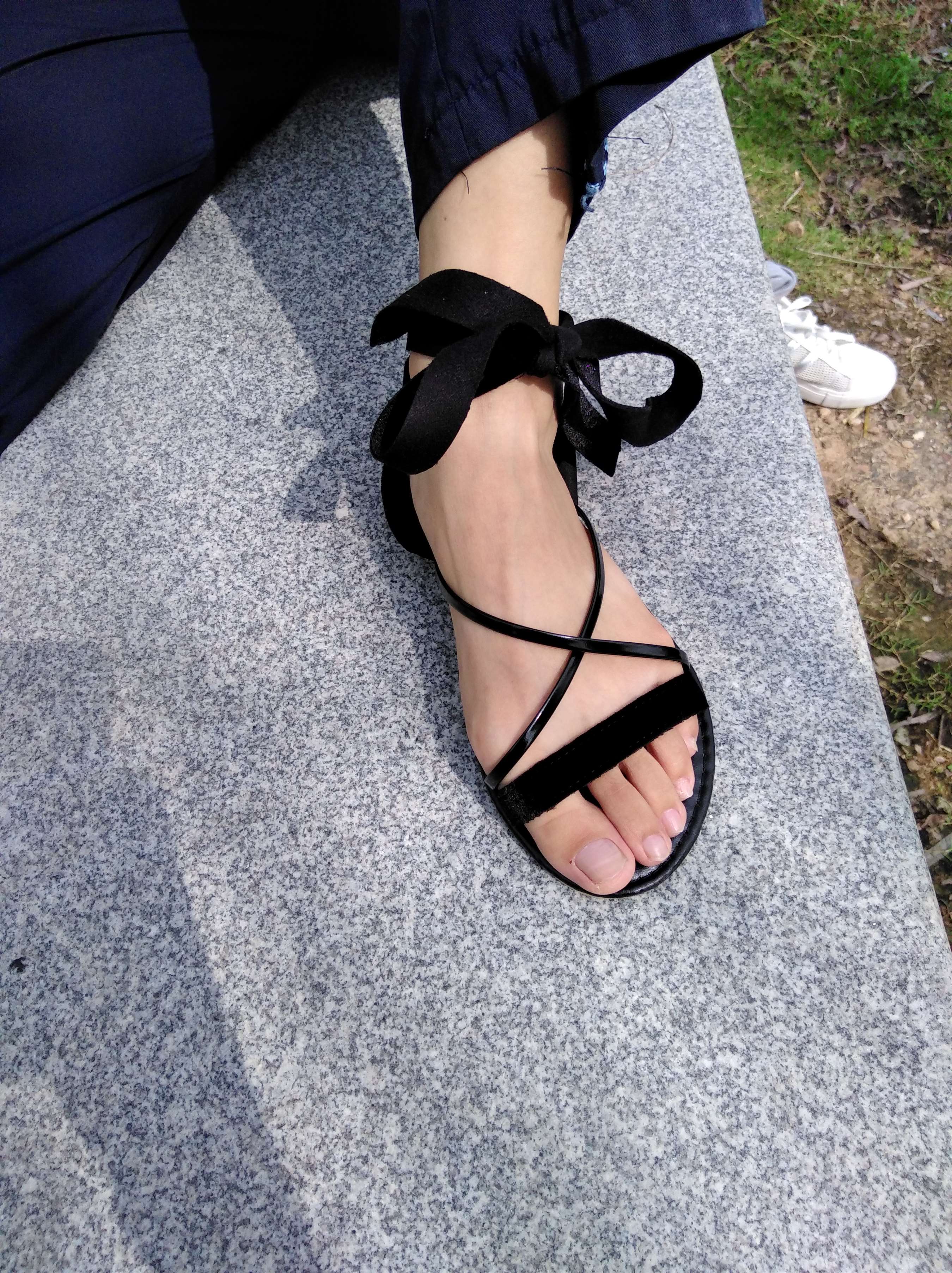 《捆绑嫩足不露脸》作品图