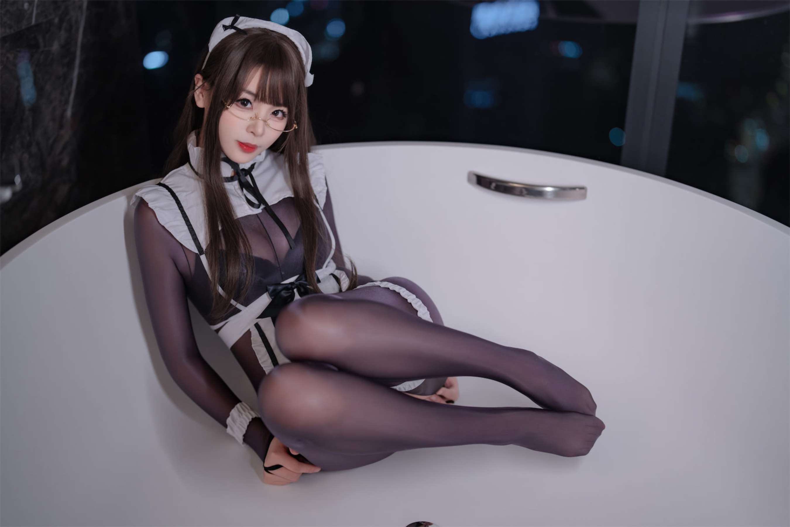 《连体丝女仆》作品图