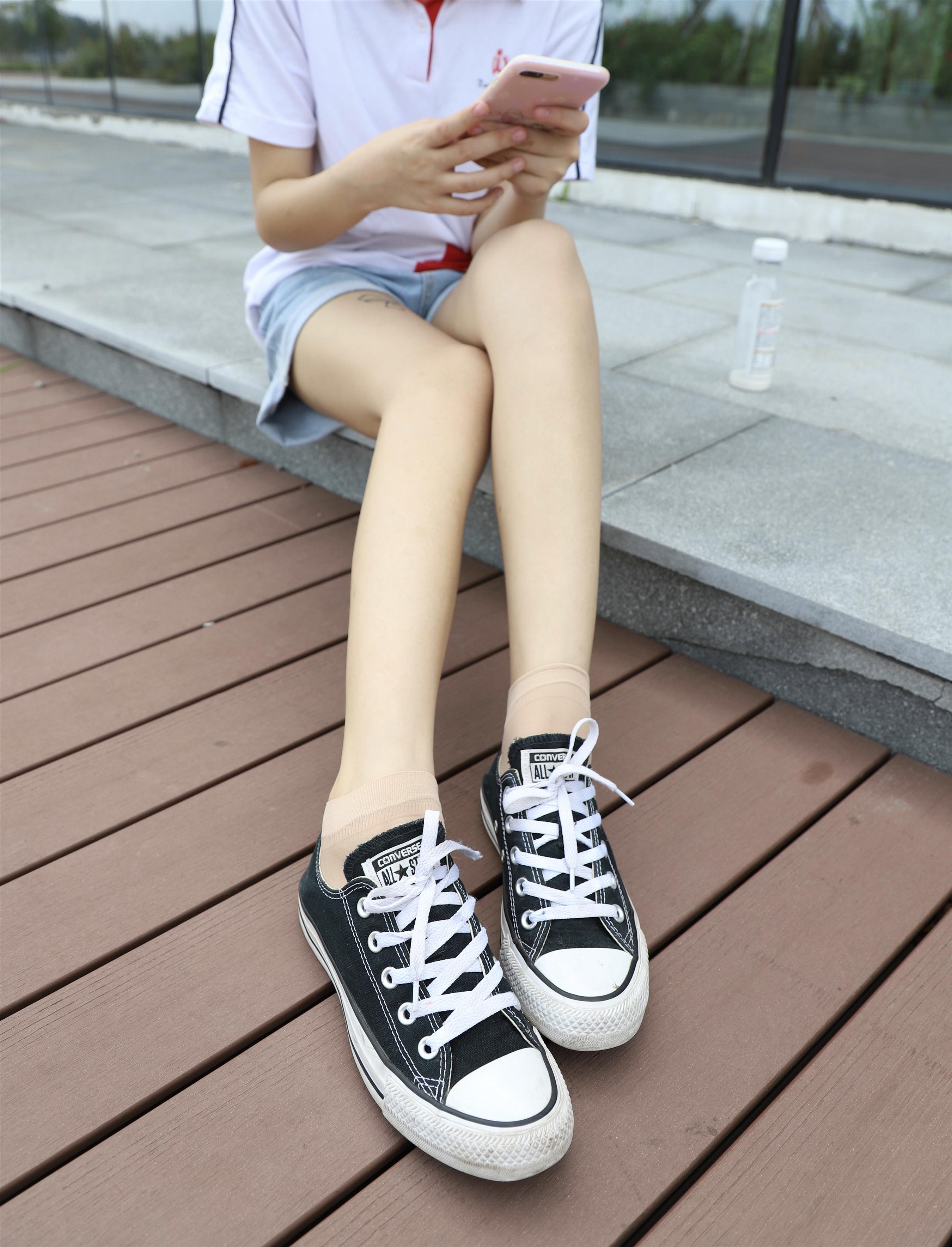 《帆布鞋短丝脚丫+视频1个》作品图