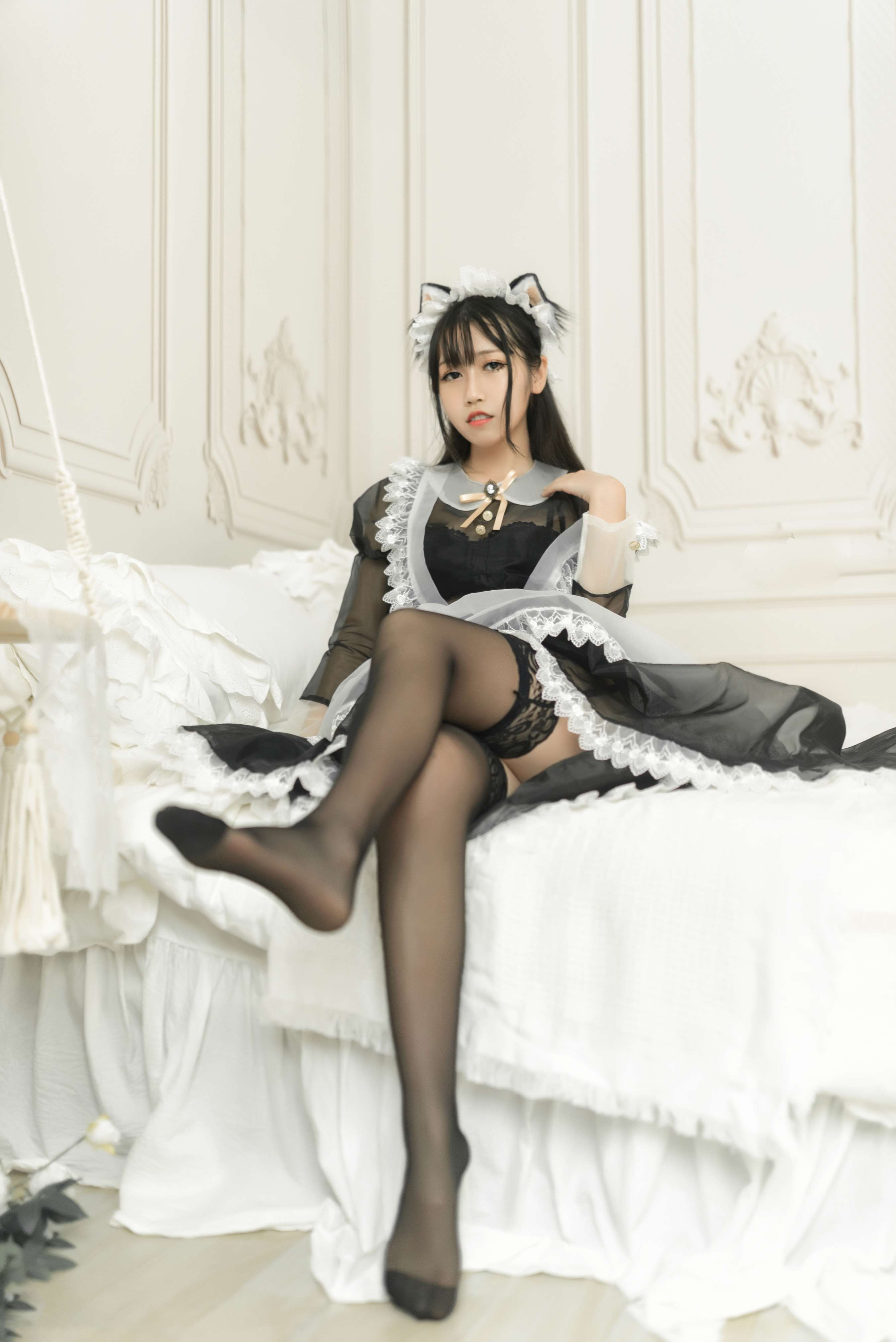 《少女女仆の黑丝足》作品图