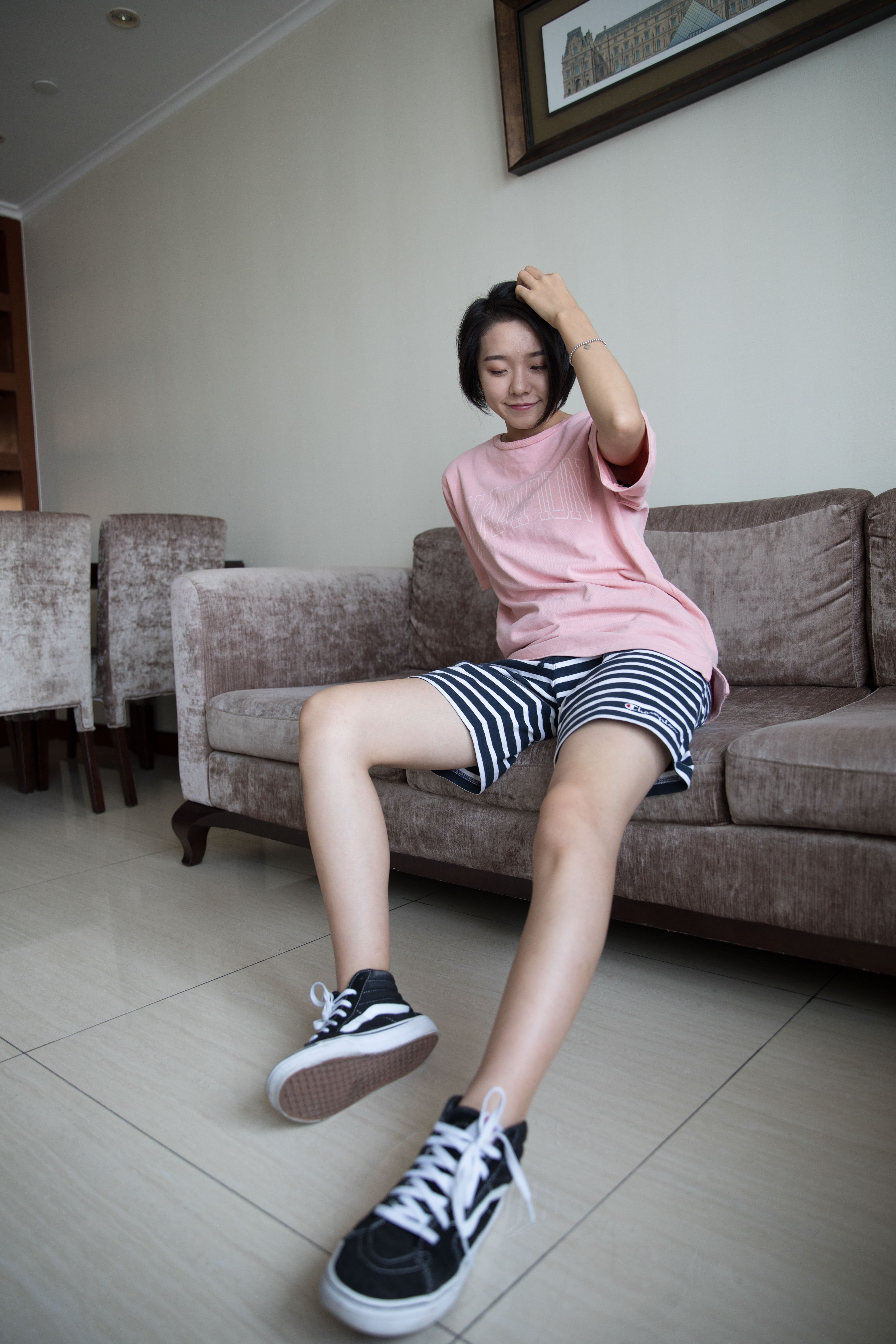 《爱笑的小女生+视频一部》作品图