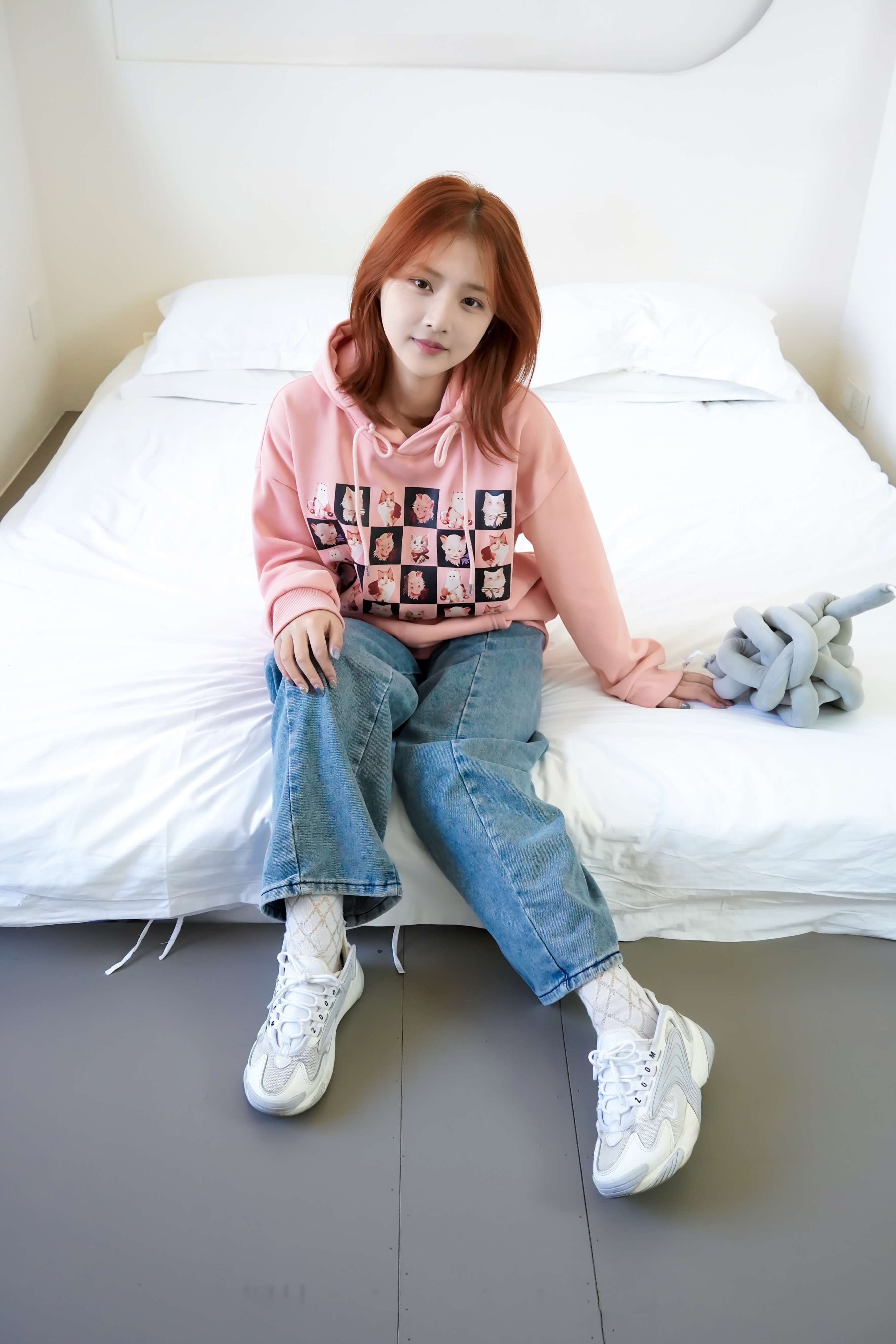 《露露-棉袜の嫩足》作品图