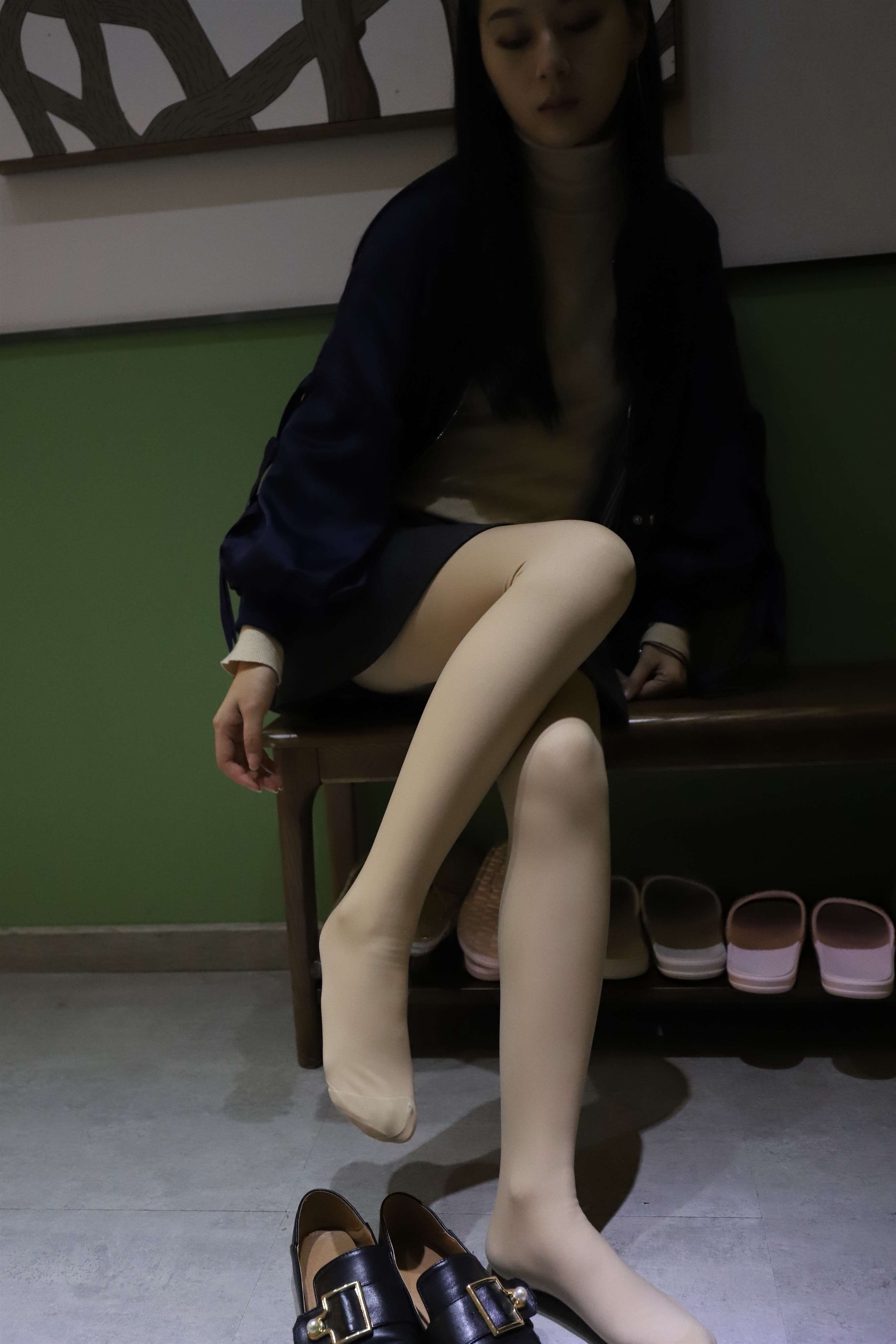 《平跟鞋の肉厚丝脚丫》作品图