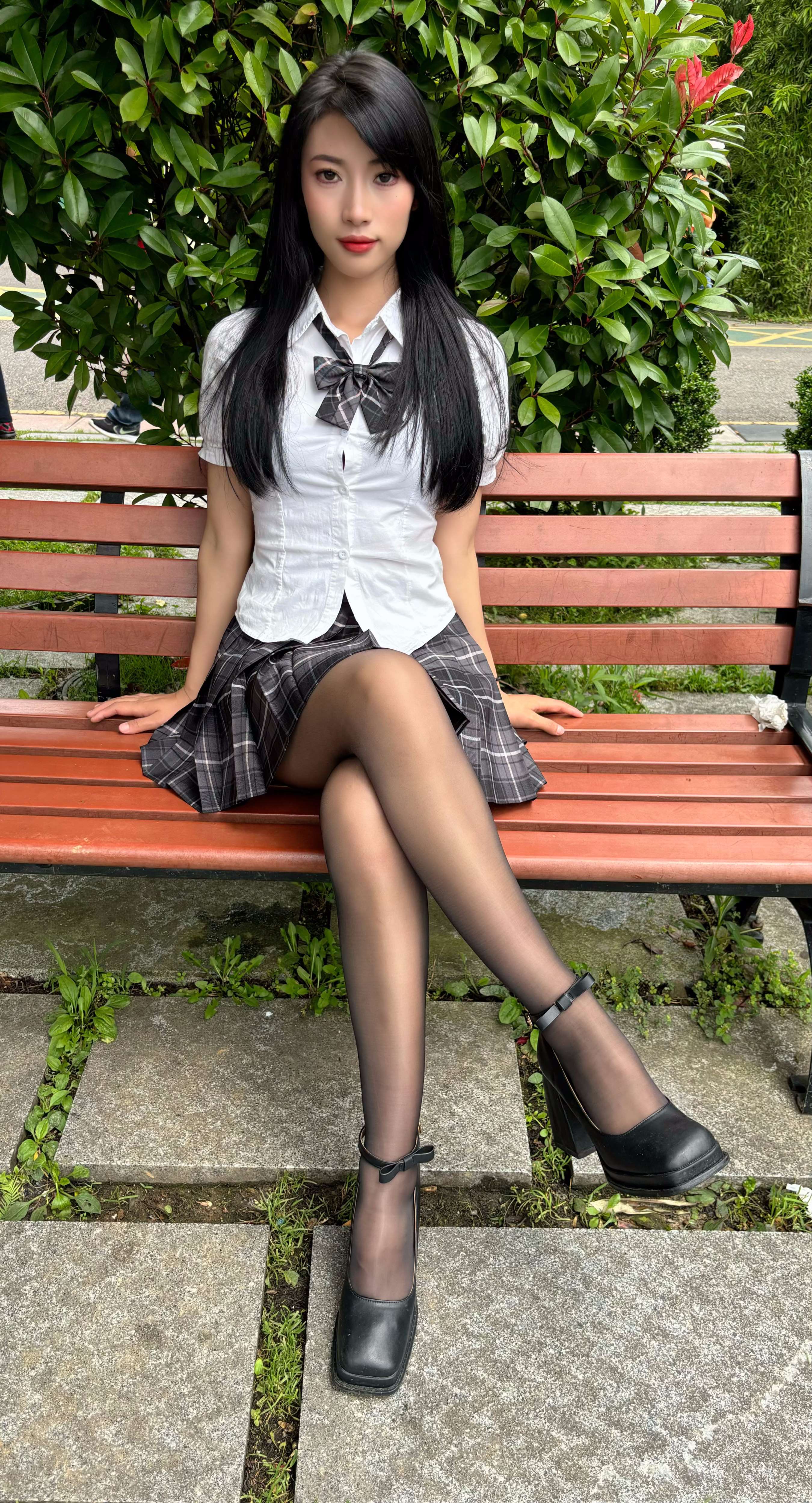 《少女JK油亮黑丝》作品图