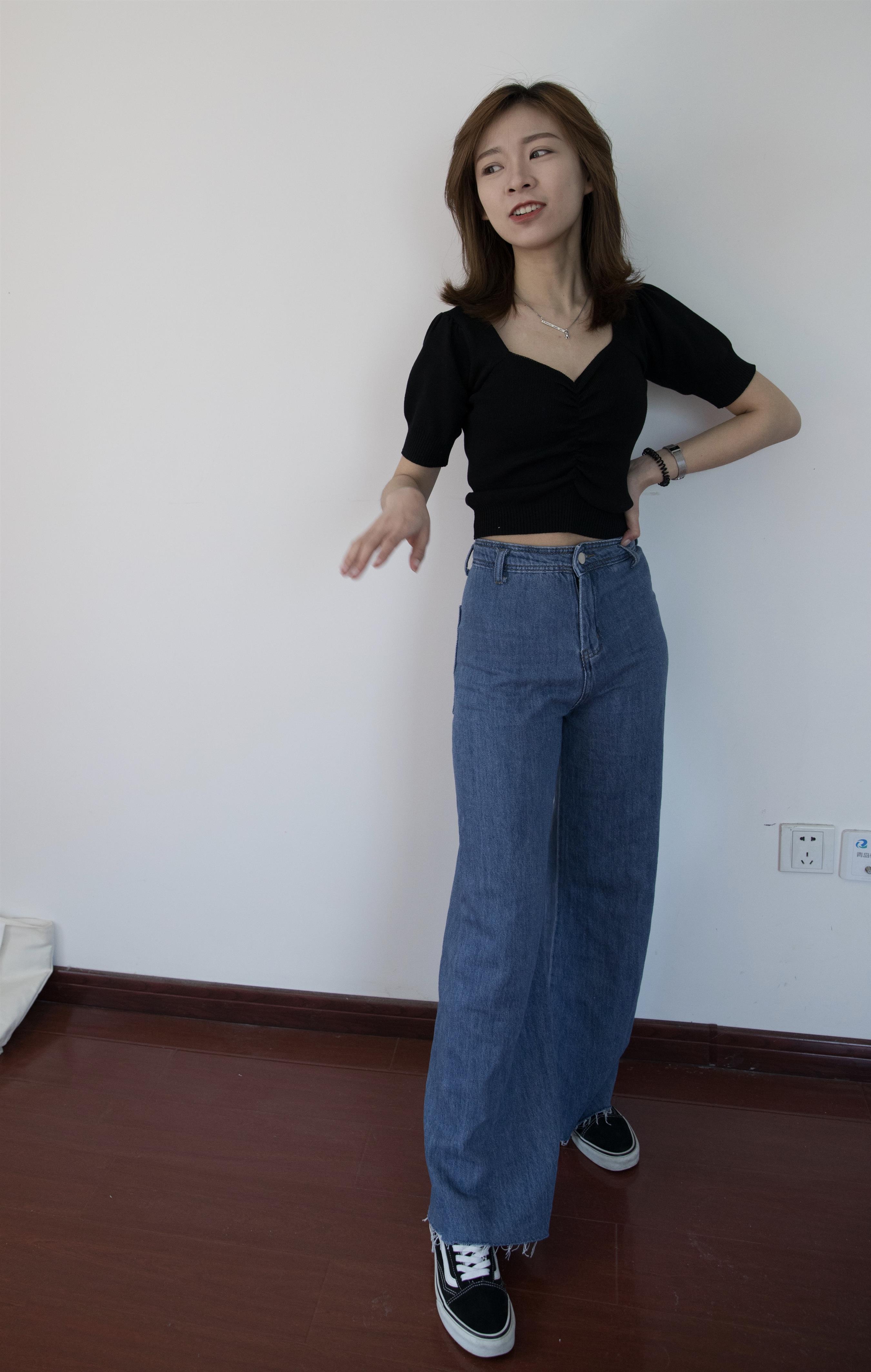 《牛仔の布鞋船袜脚丫》作品图