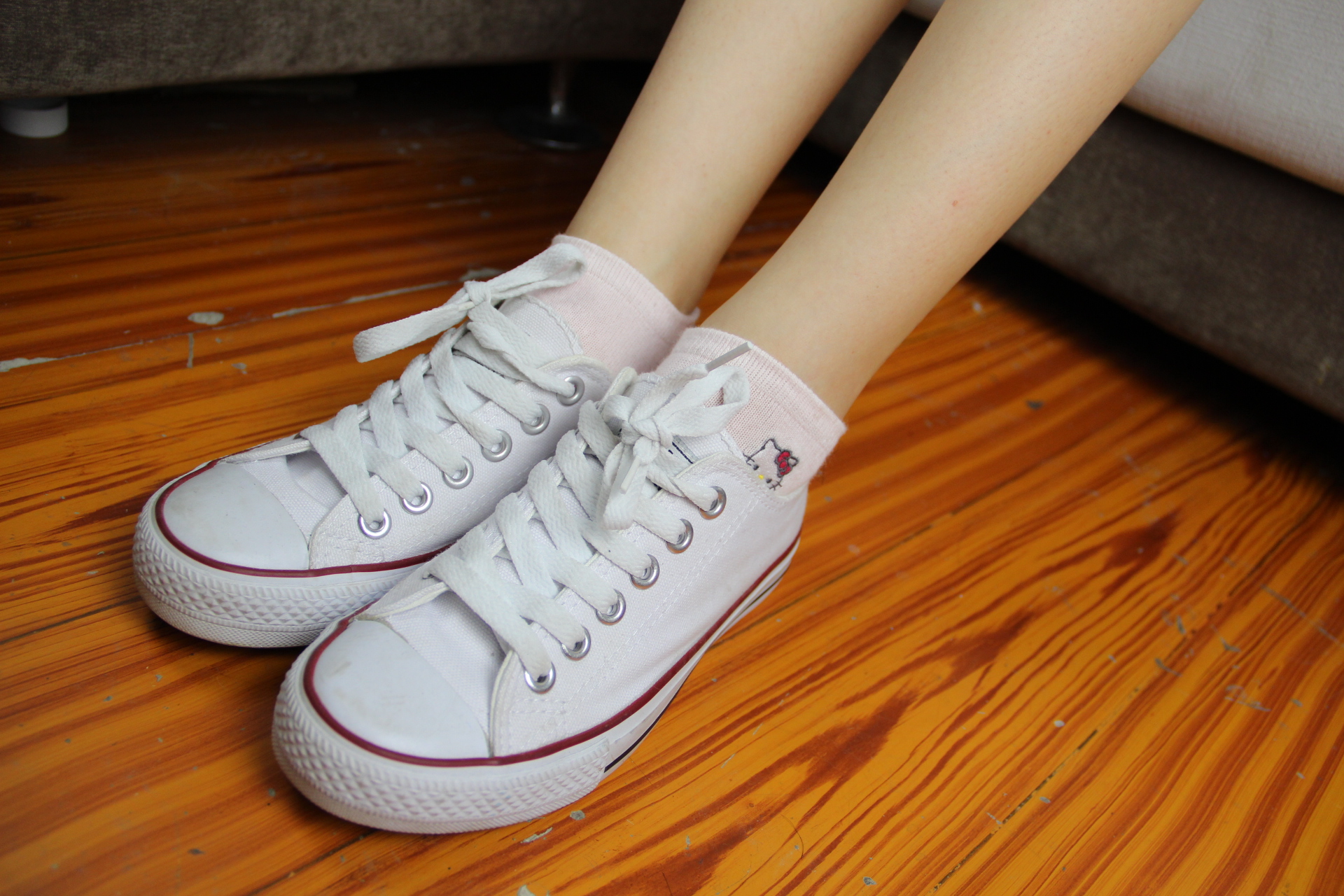《帆布鞋の棉袜小姐姐》作品图