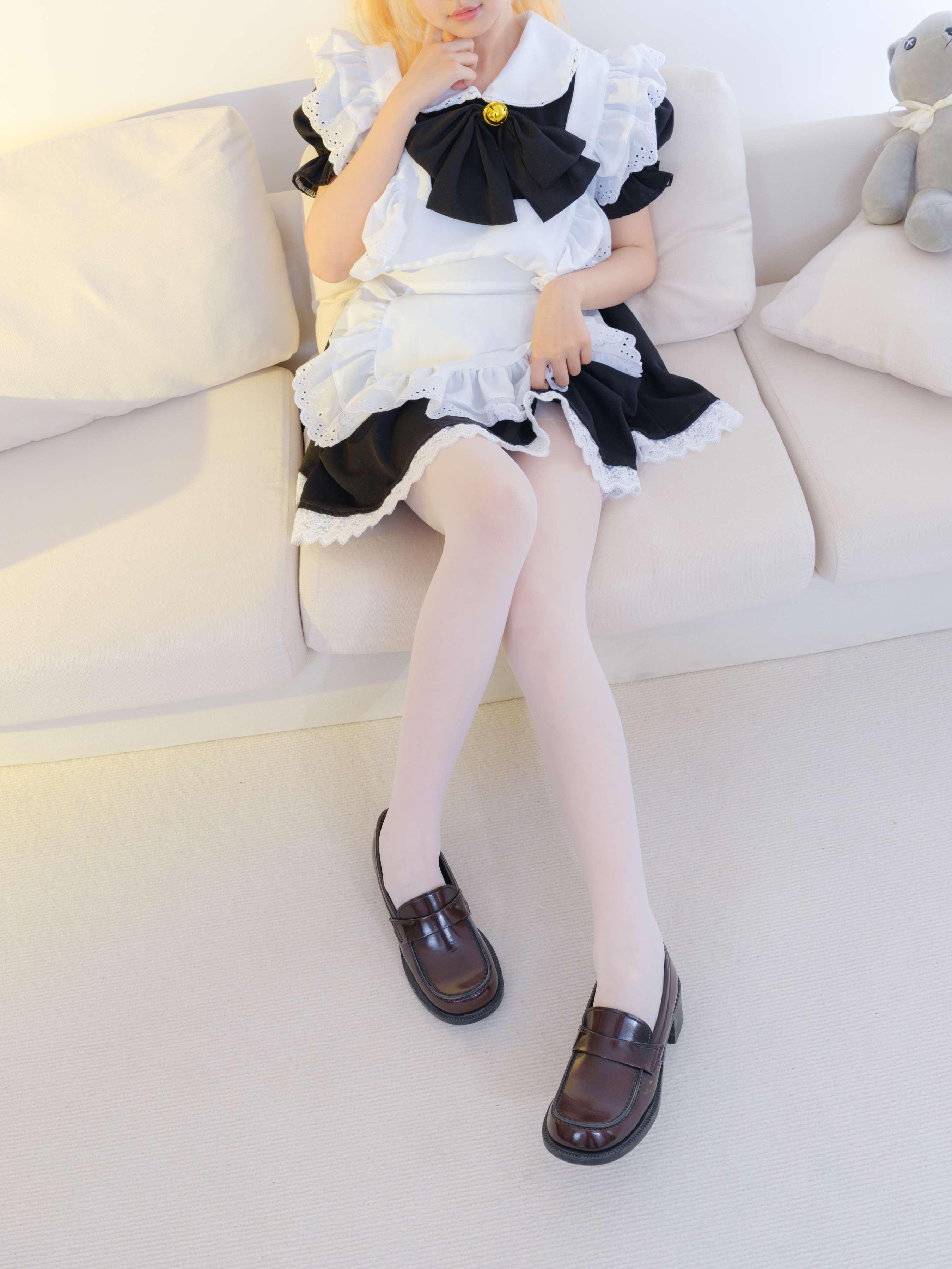 《露露子女仆の白丝脚丫》作品图