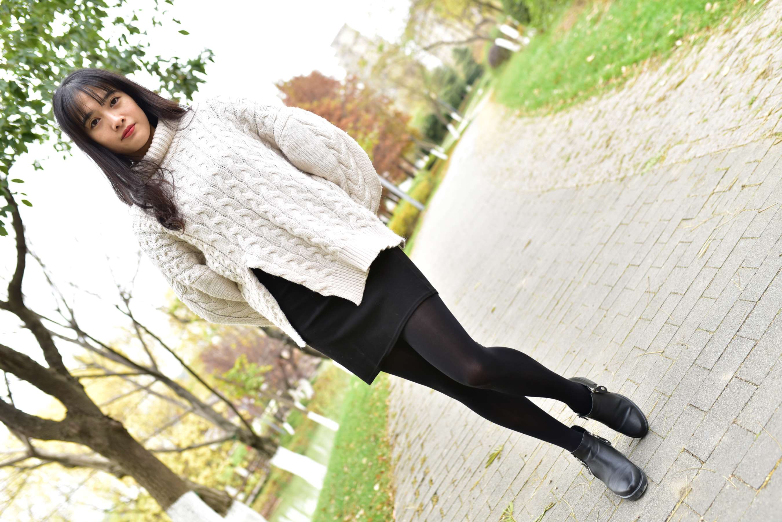 《嘉嘉师姐黑丝》作品图