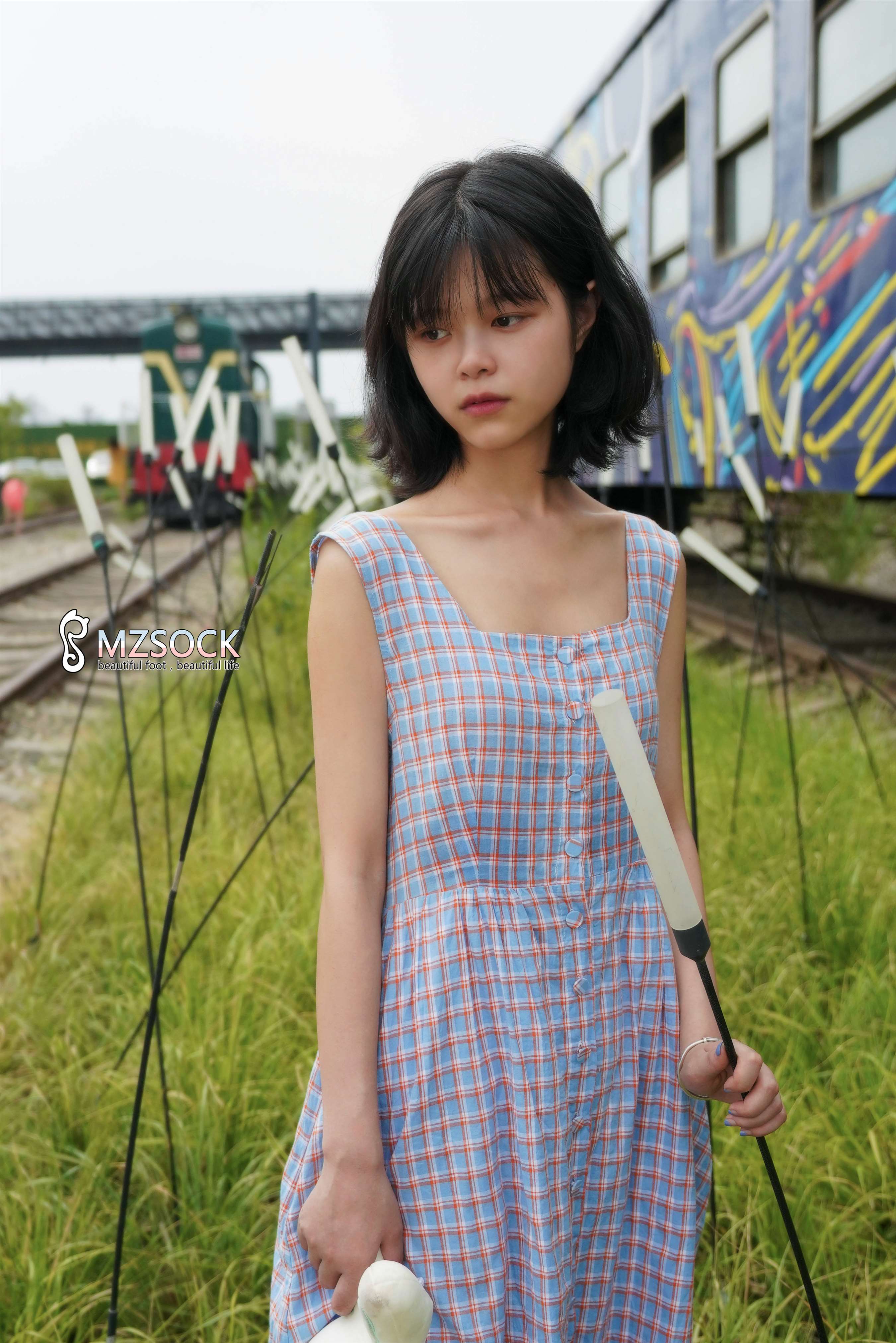 《应会员要求购买的多多帆布鞋の船袜脚》作品图