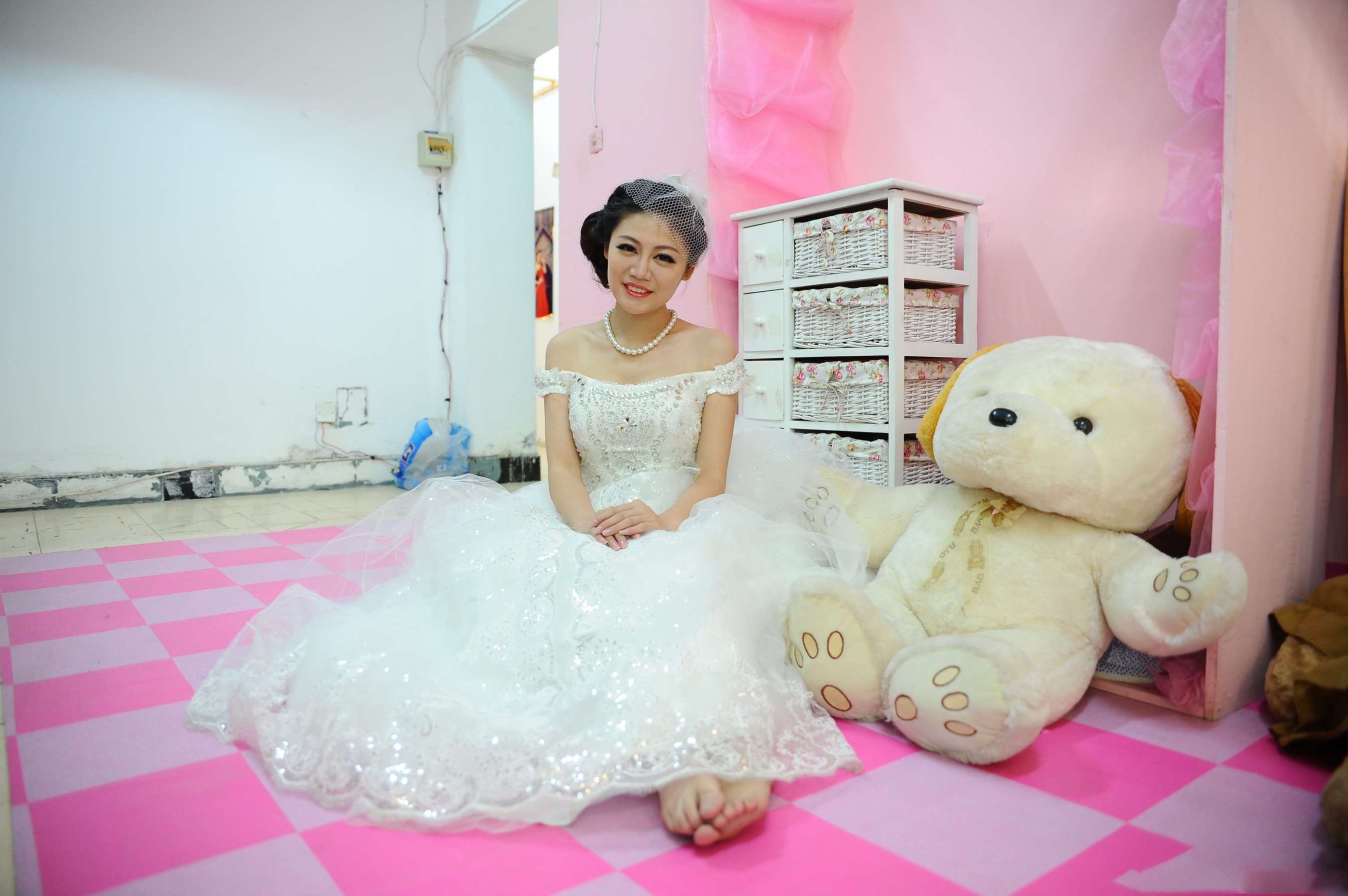 《美丽的超模，重口的脚丫》作品图