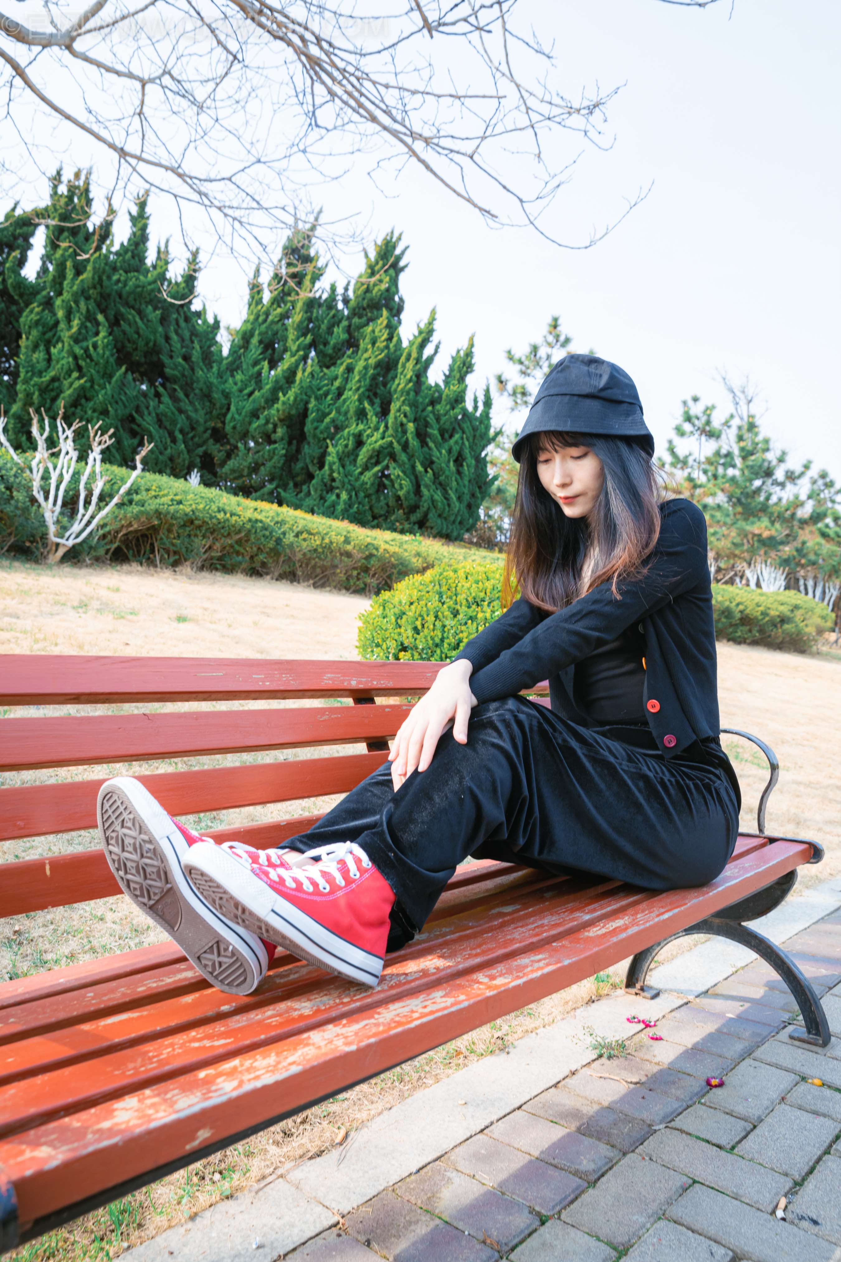 《猫耳-户外时光》作品图