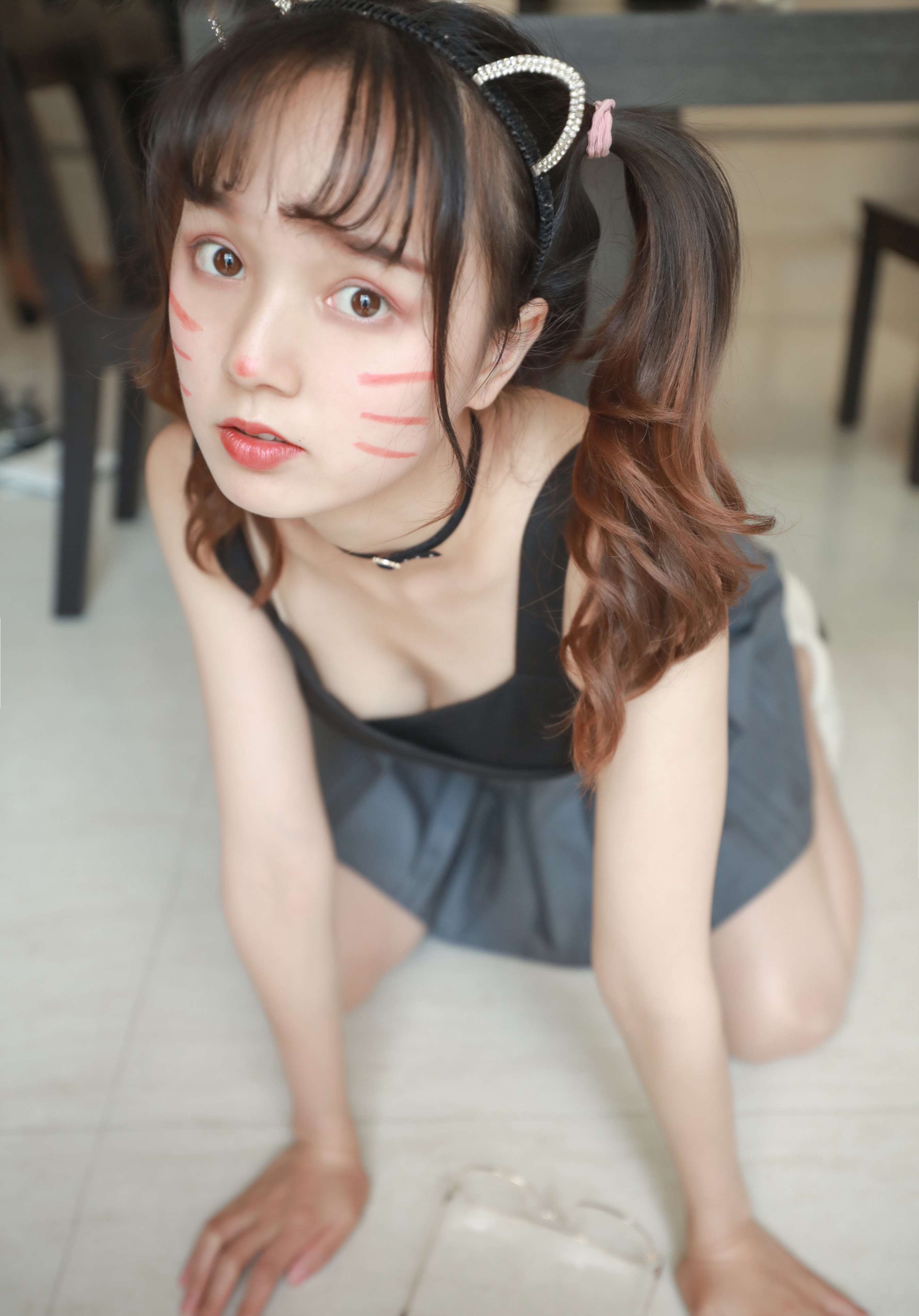 《玥玥 家居小淑女》作品图