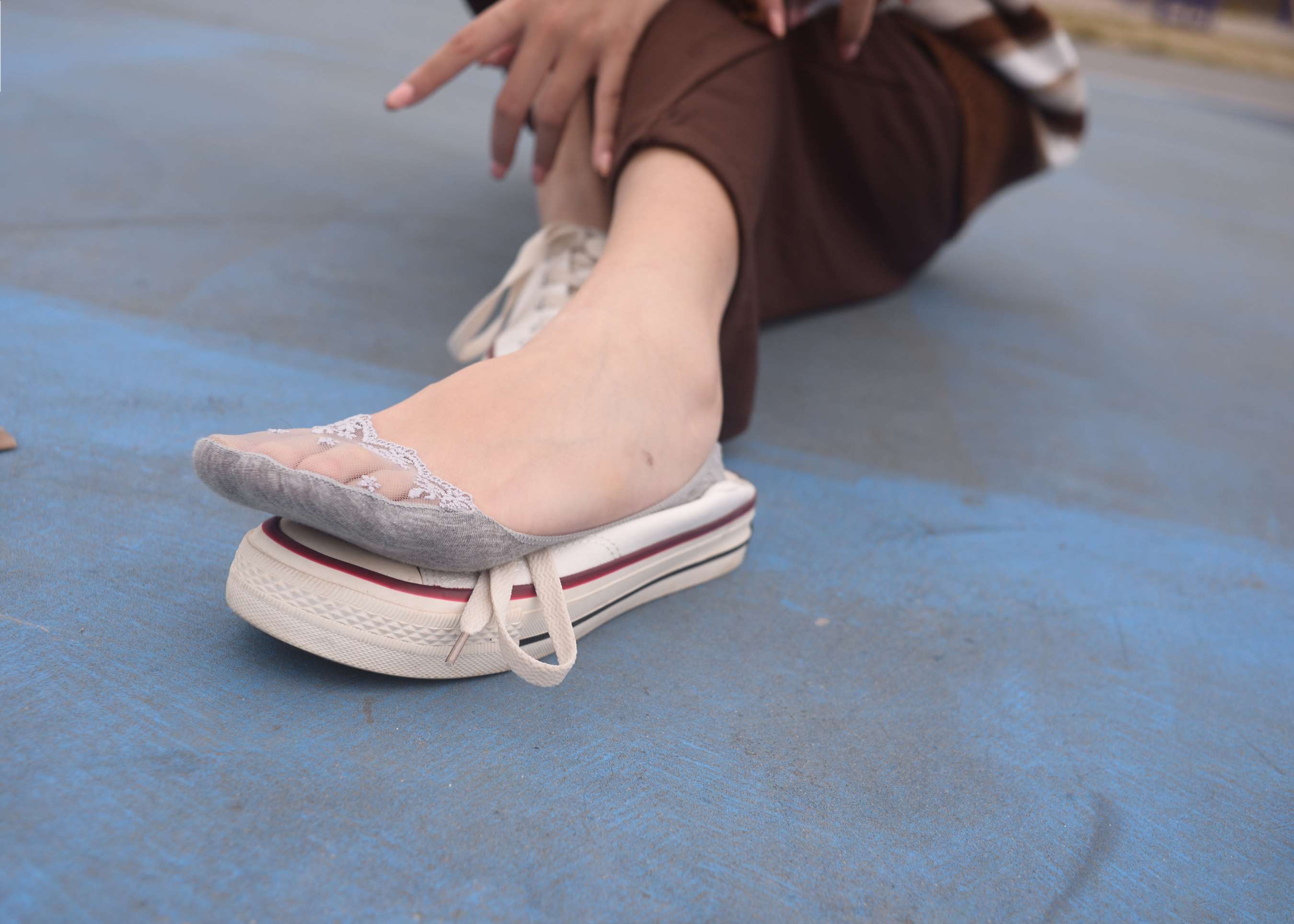 《彤彤 初见你时难掩的悸动》作品图