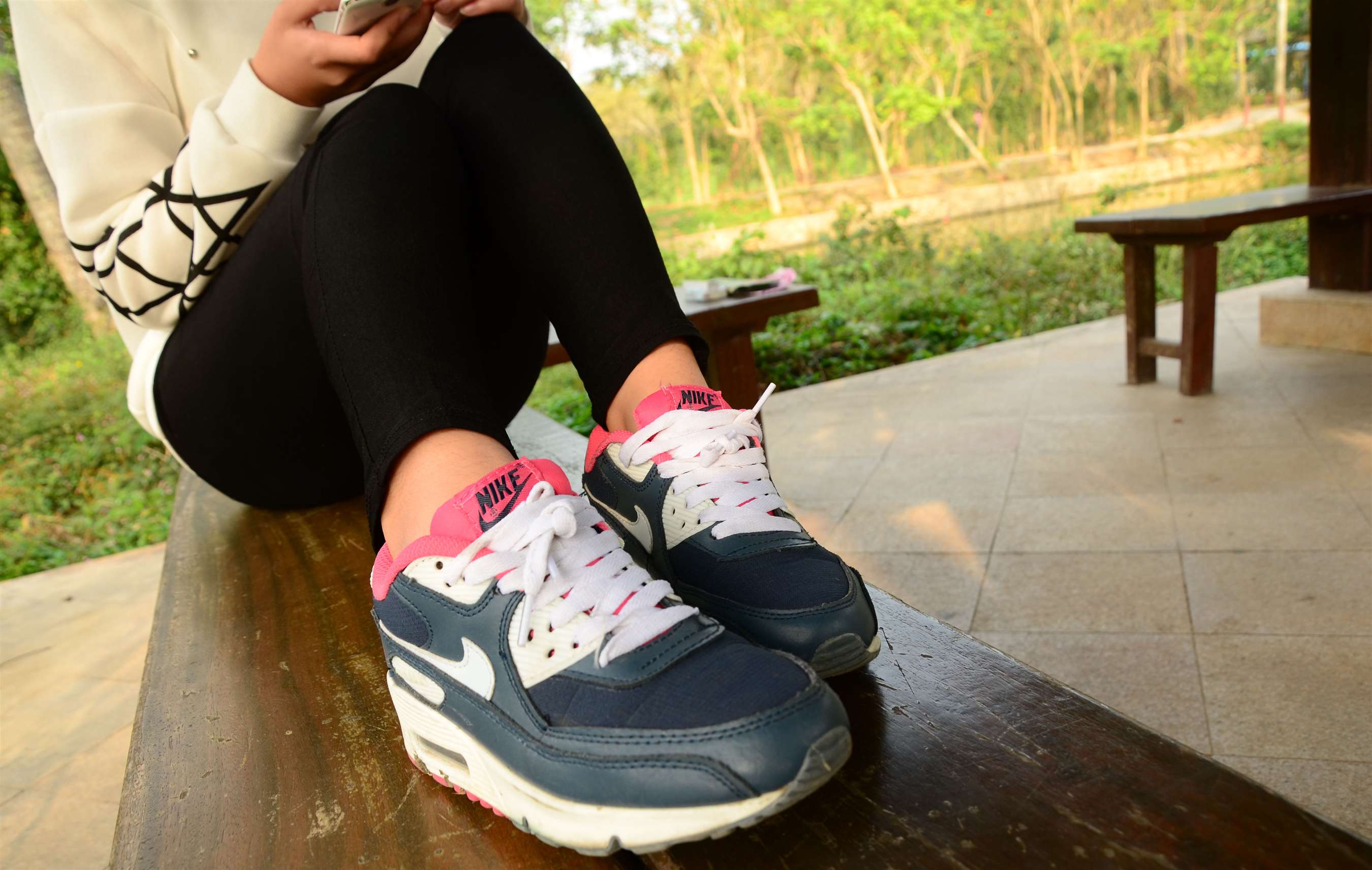 《穿了好几天的棉袜脚》作品图