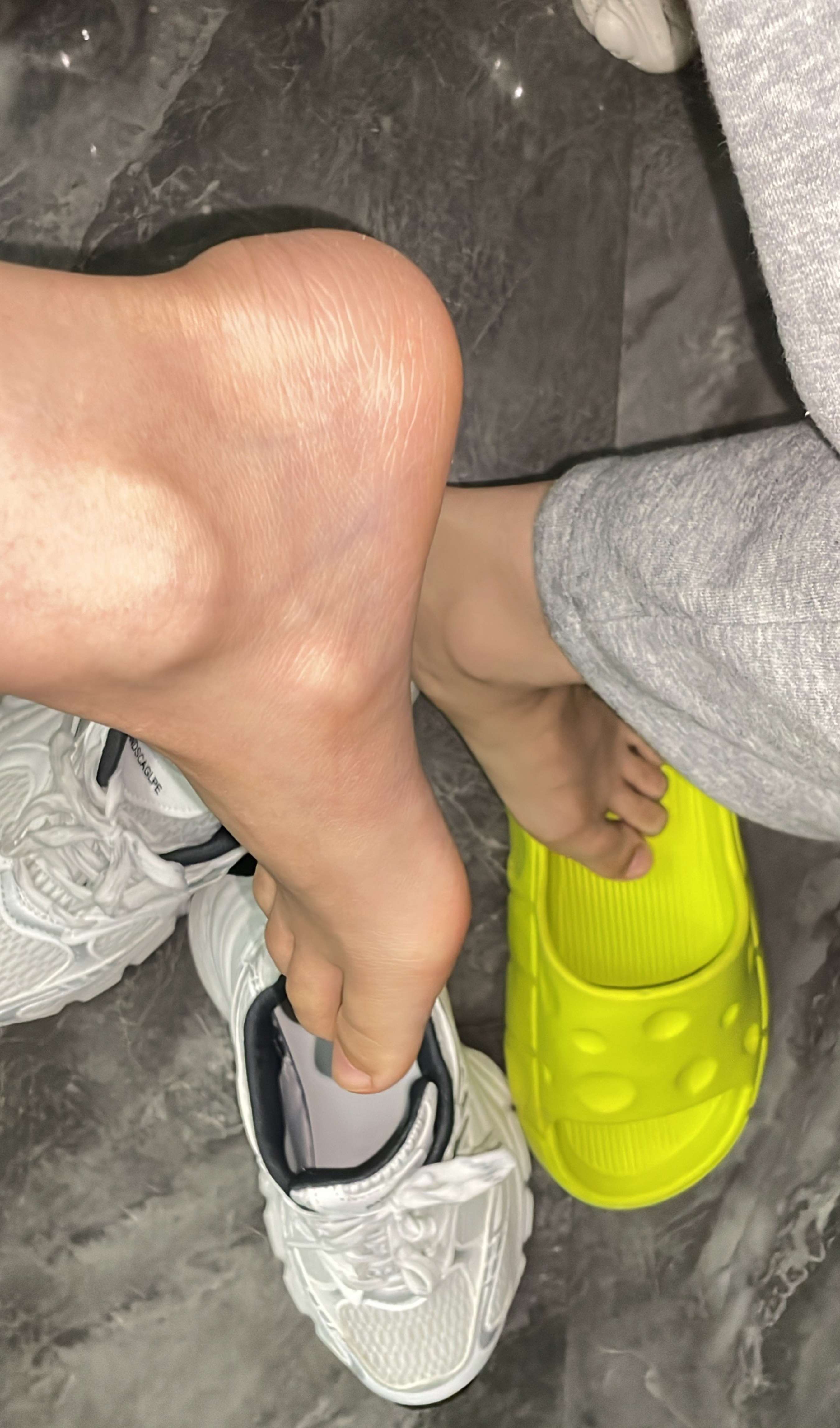 《小姐姐棉袜多套合集》作品图